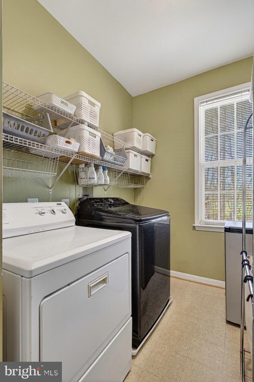 VINEYARD OAK NORTH - Residential