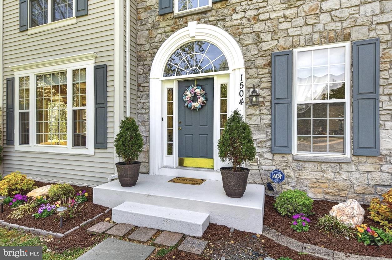 VINEYARD OAK NORTH - Residential