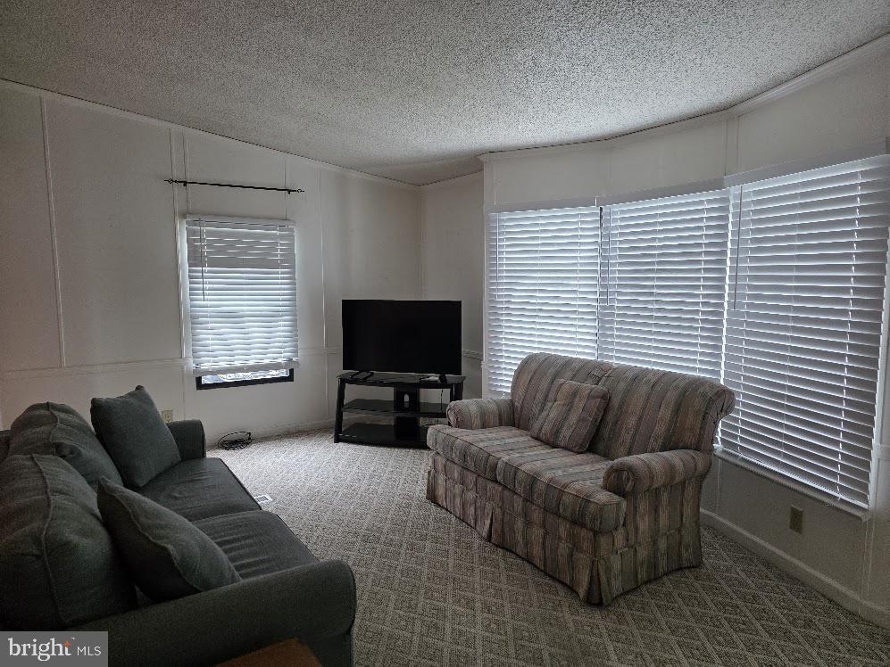 COUNTRY MANOR FARMS - Residential