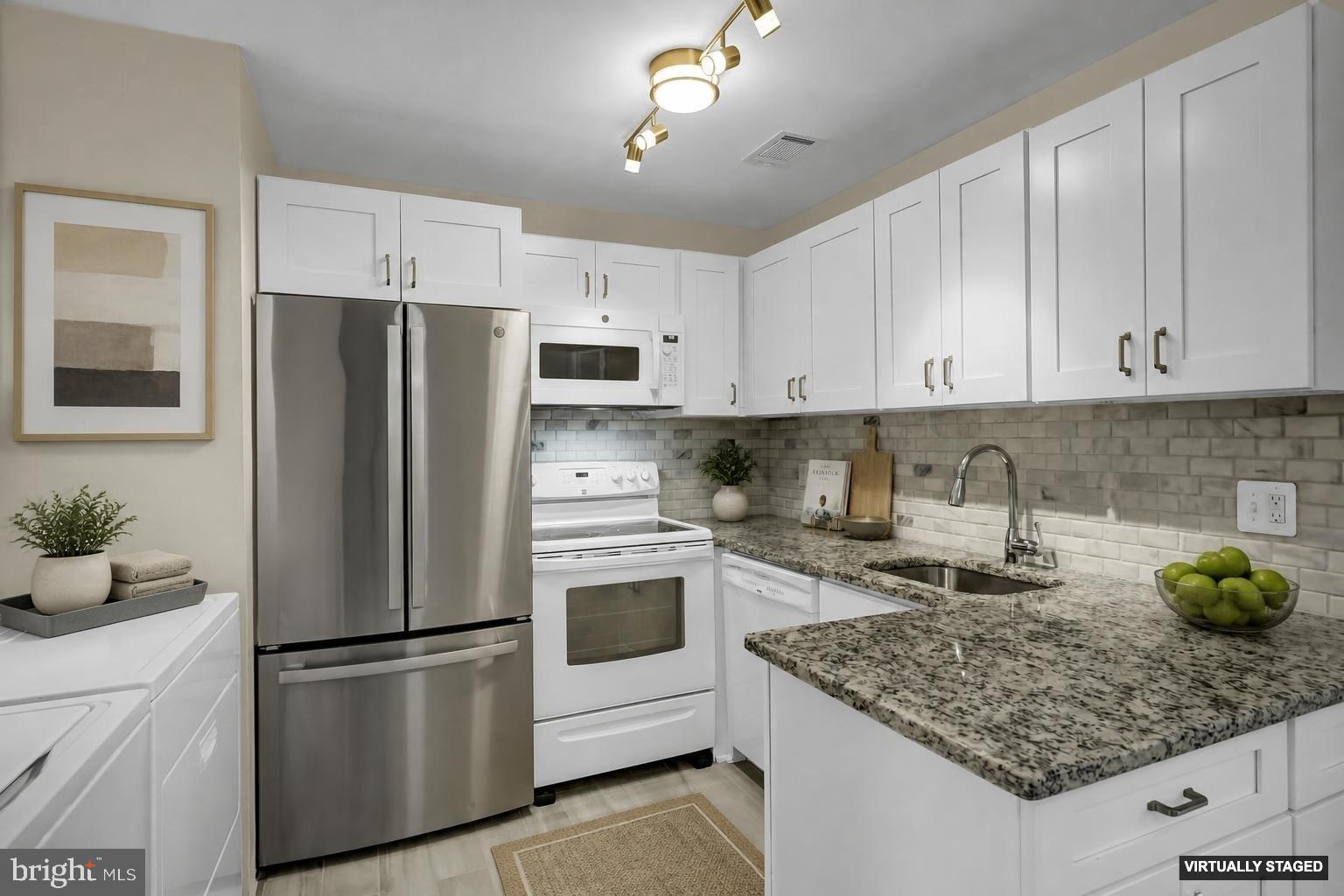 MOSBYS LANDING - Residential