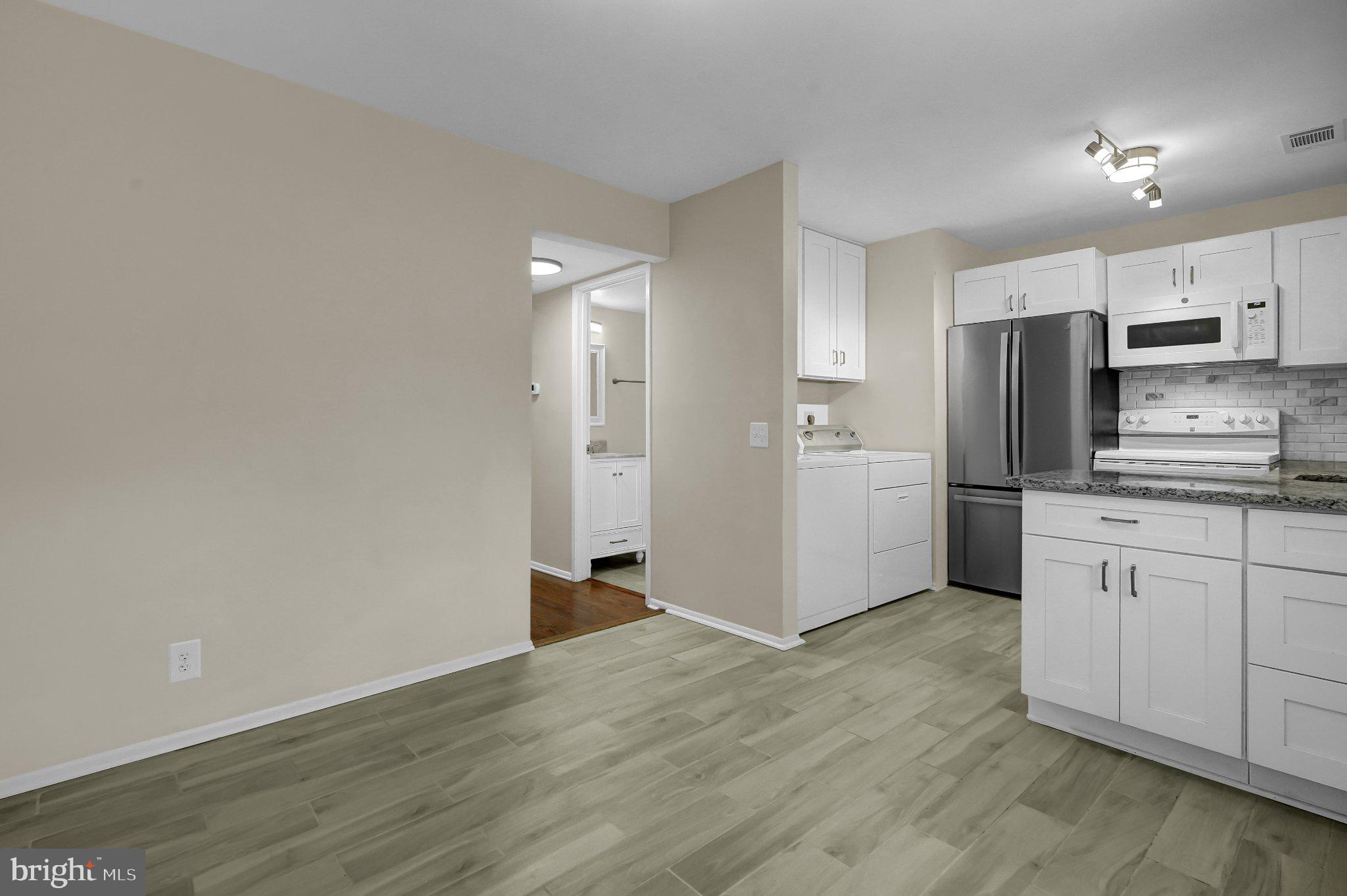 MOSBYS LANDING - Residential