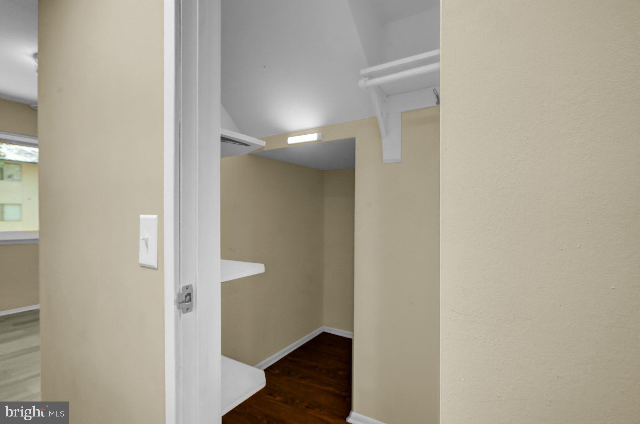 MOSBYS LANDING - Residential