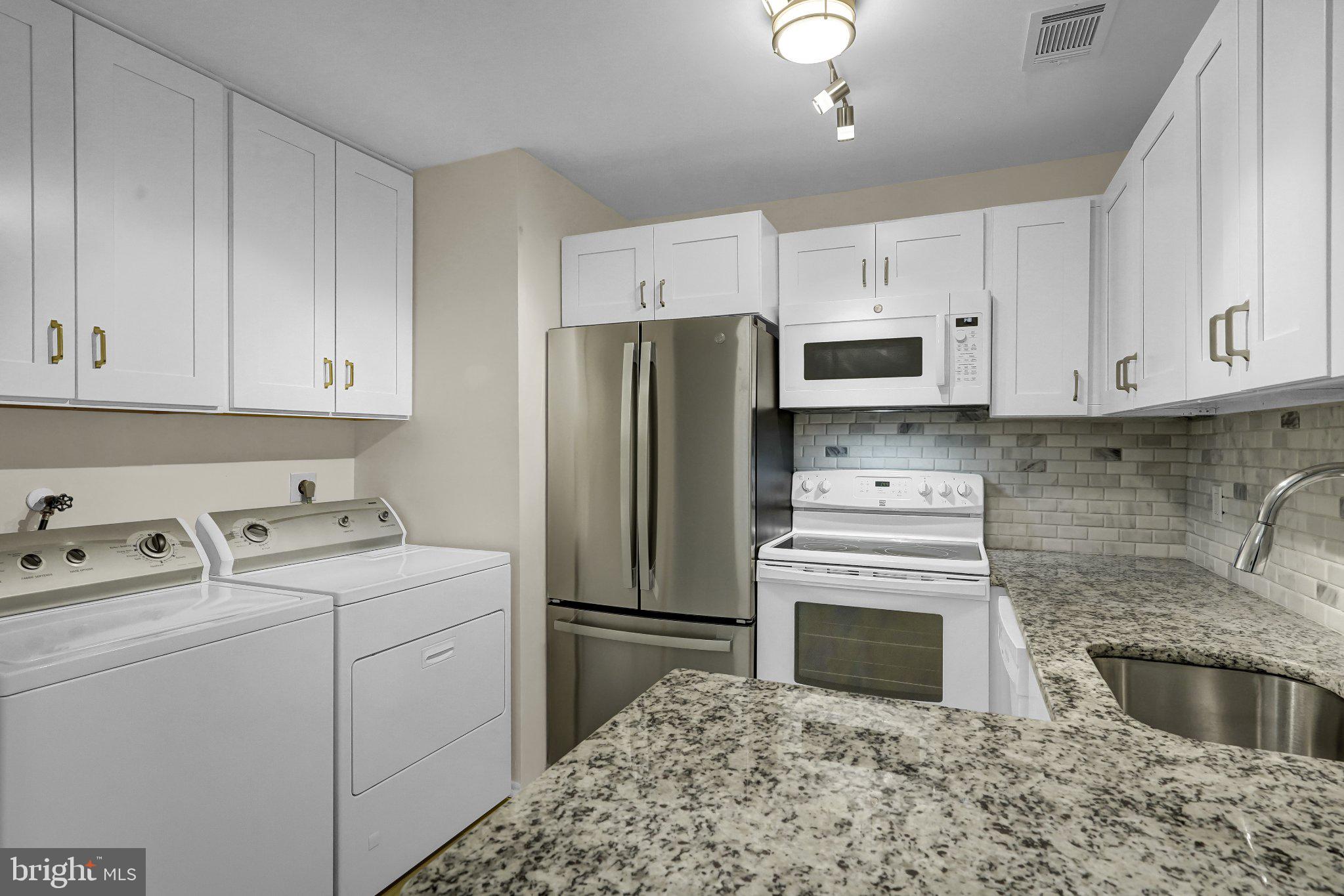 MOSBYS LANDING - Residential