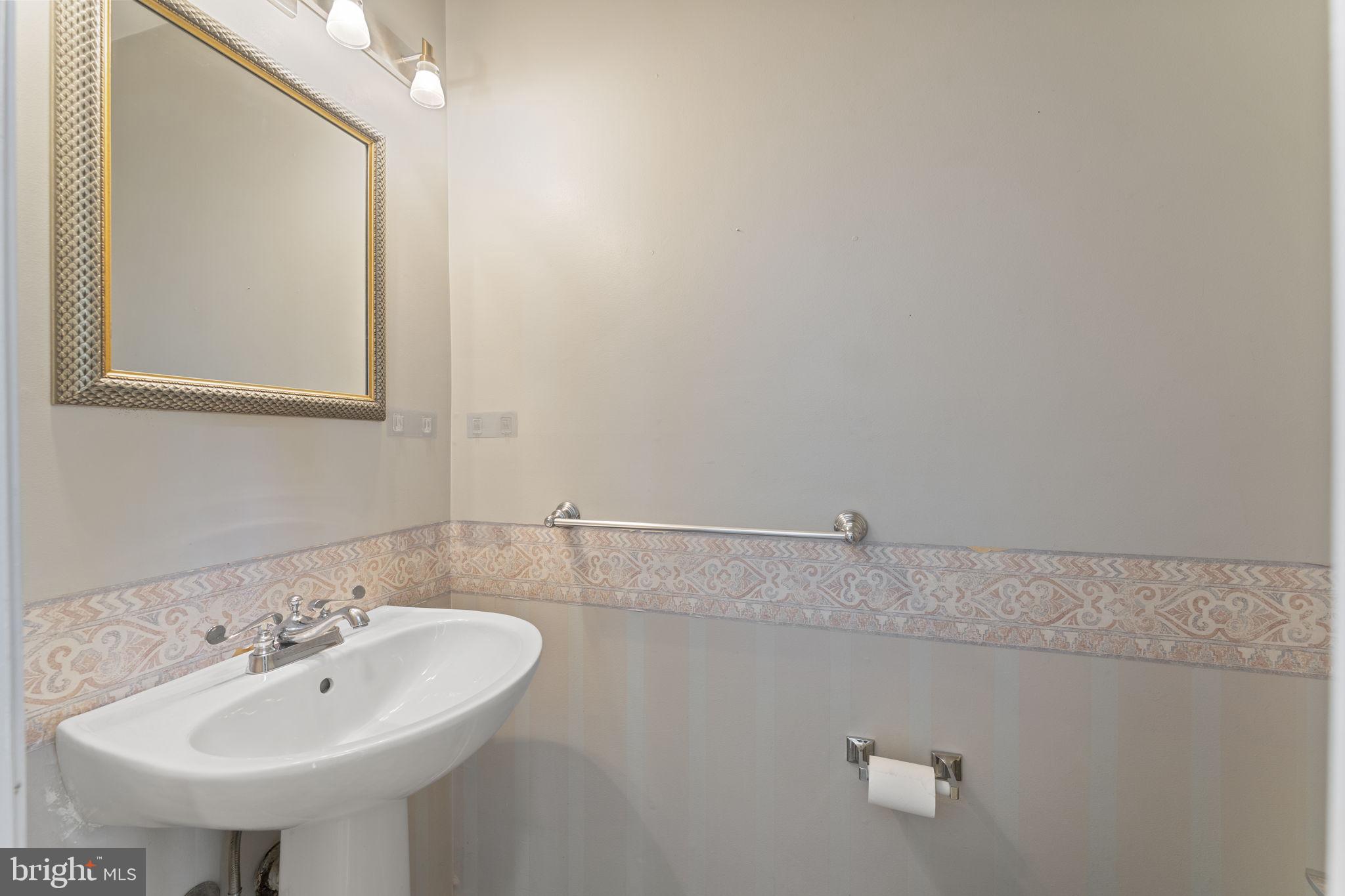 STONEGATE - Residential