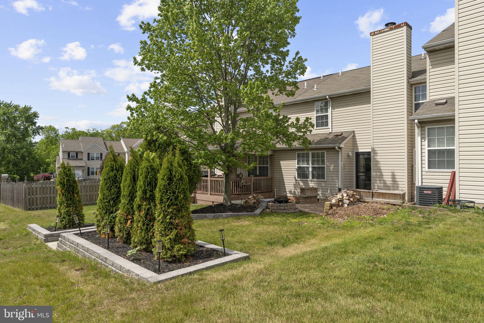 STONEGATE - Residential