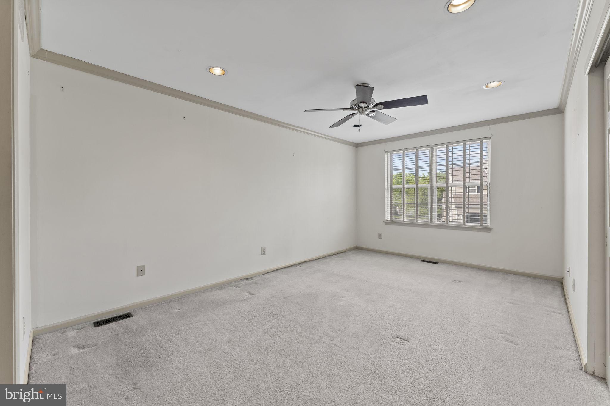 STONEGATE - Residential