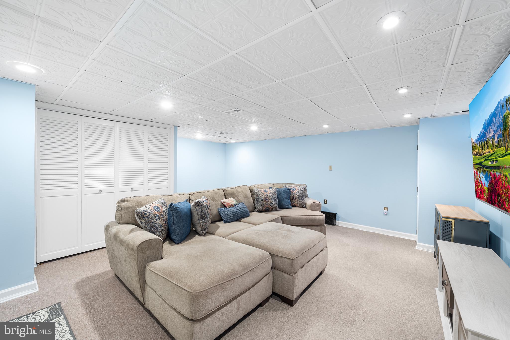 NORTHRIDGE ESTATES - Residential