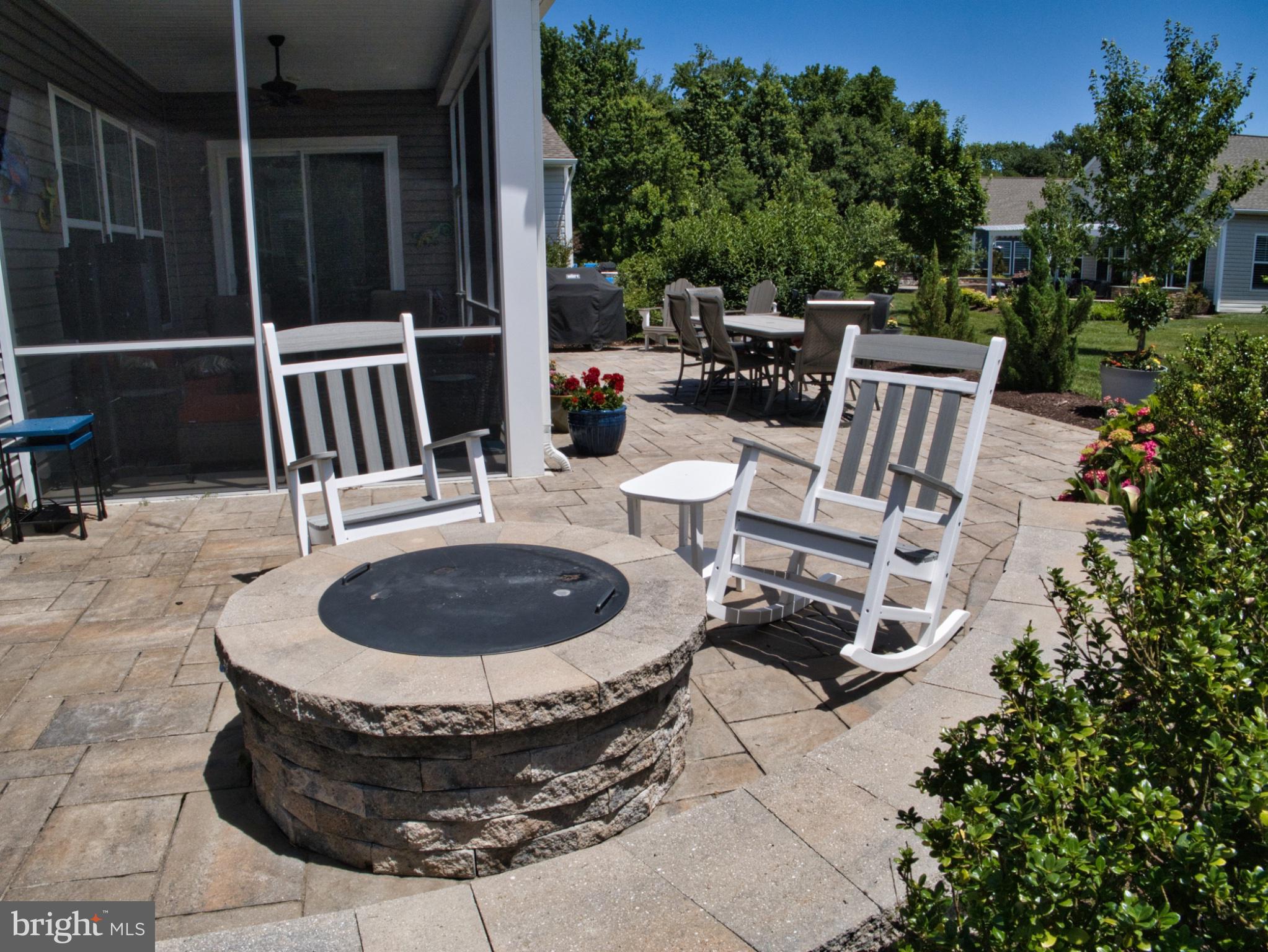 FOUR SEASONS AT KENT ISLAND - Residential