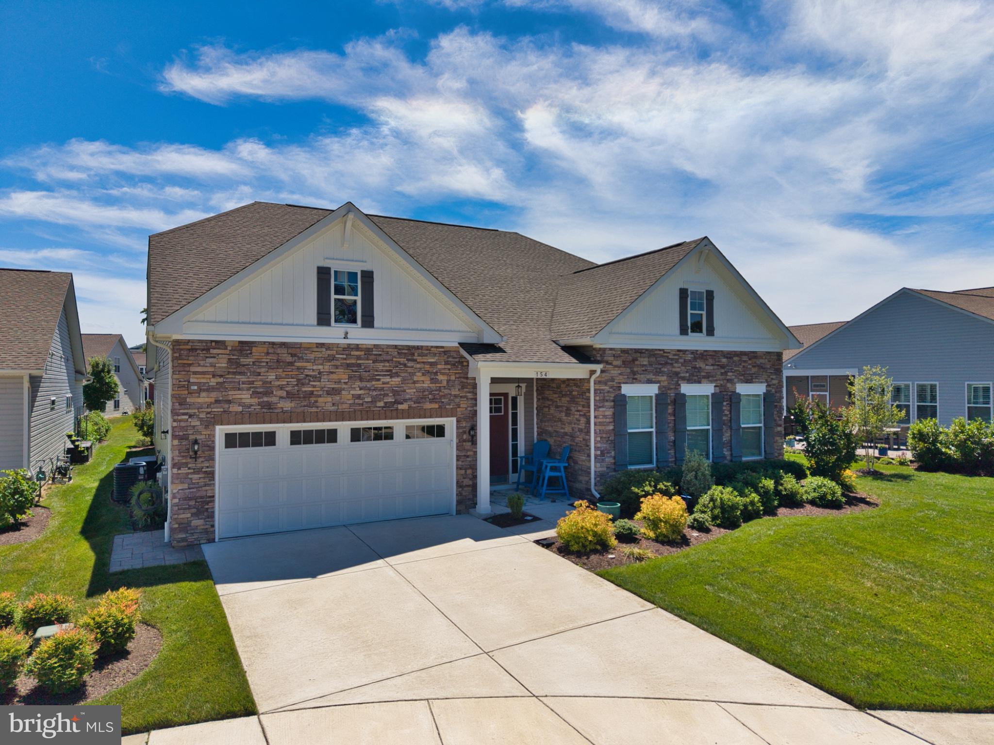 FOUR SEASONS AT KENT ISLAND - Residential