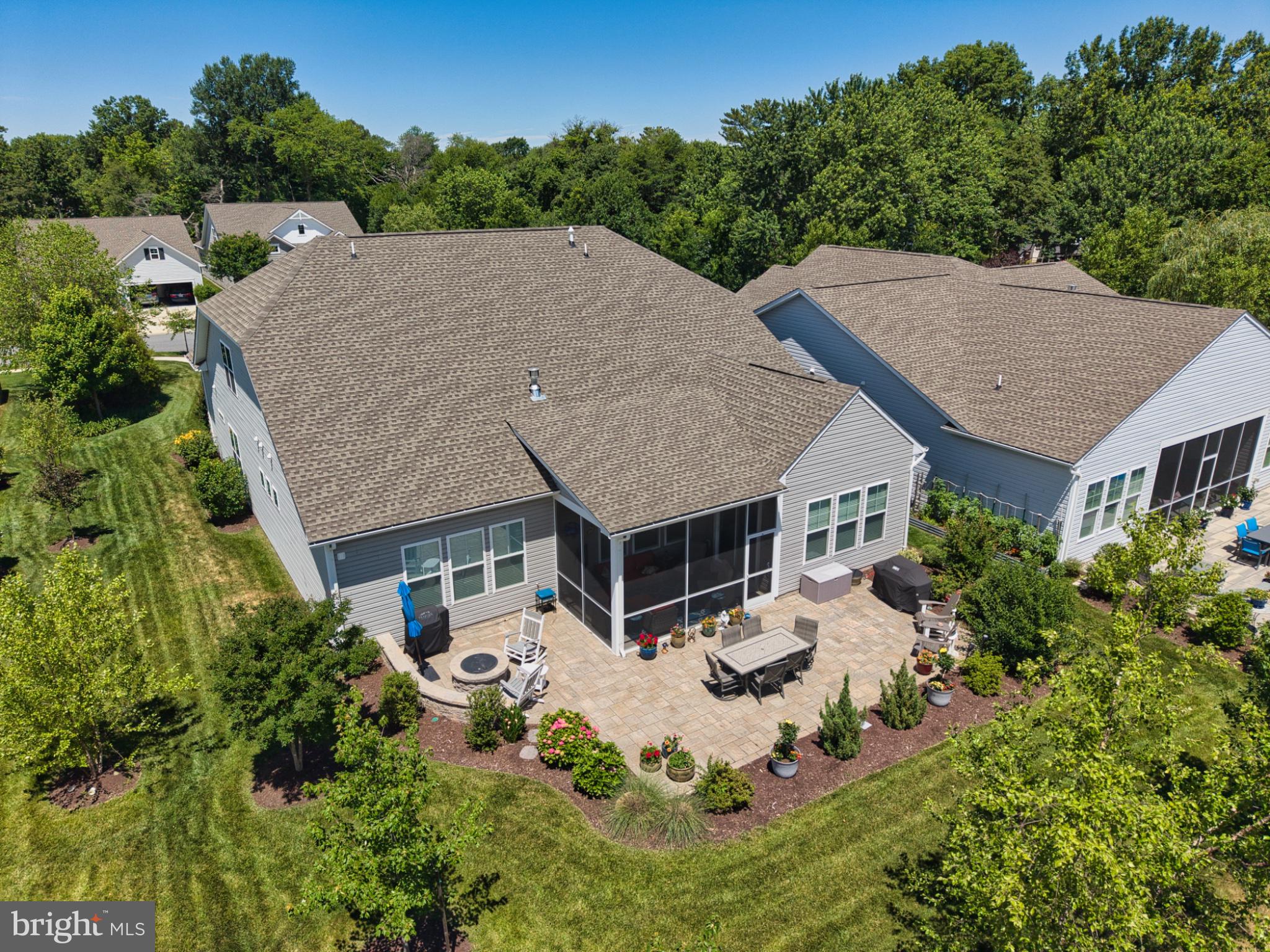 FOUR SEASONS AT KENT ISLAND - Residential