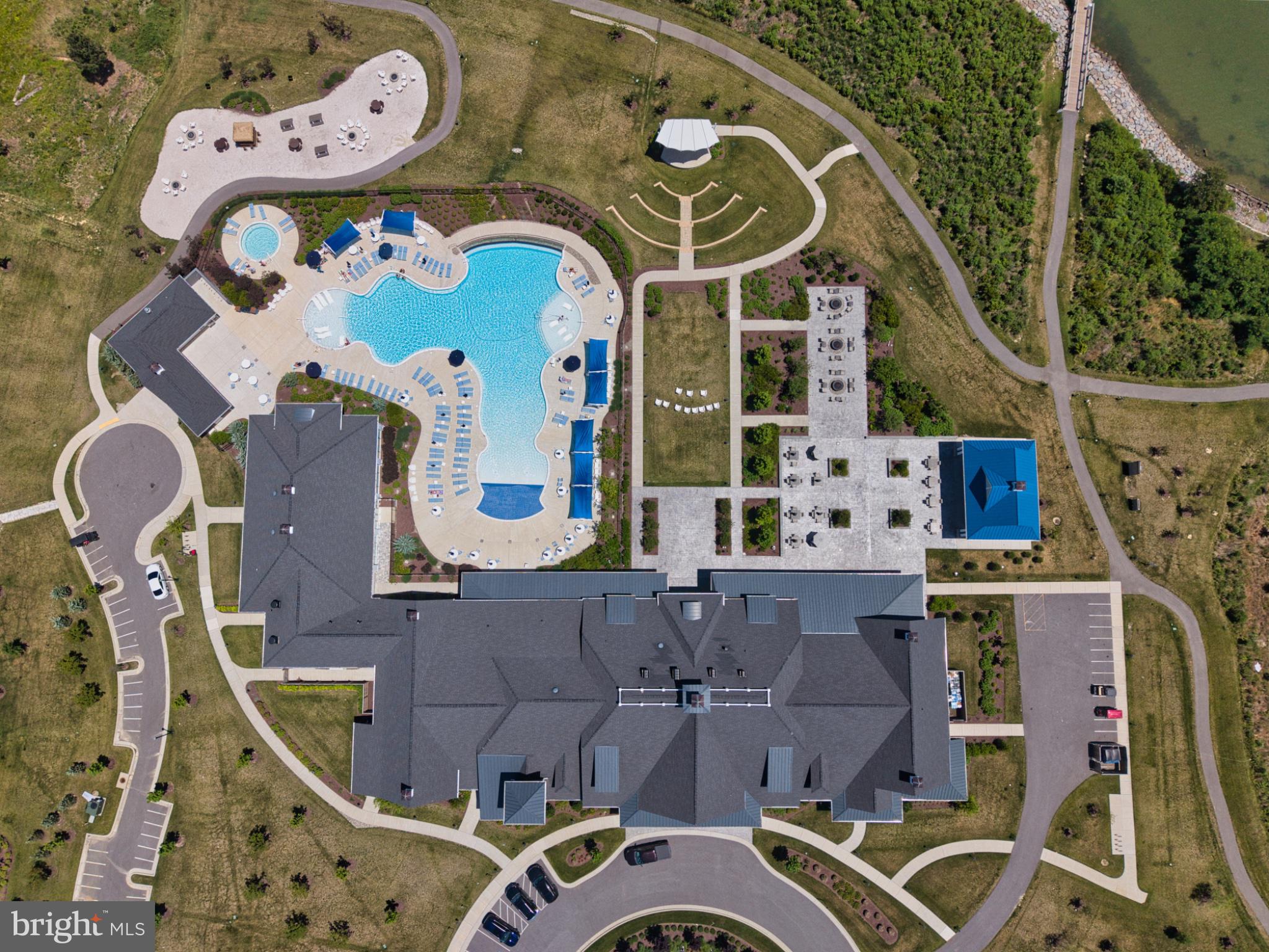 FOUR SEASONS AT KENT ISLAND - Residential