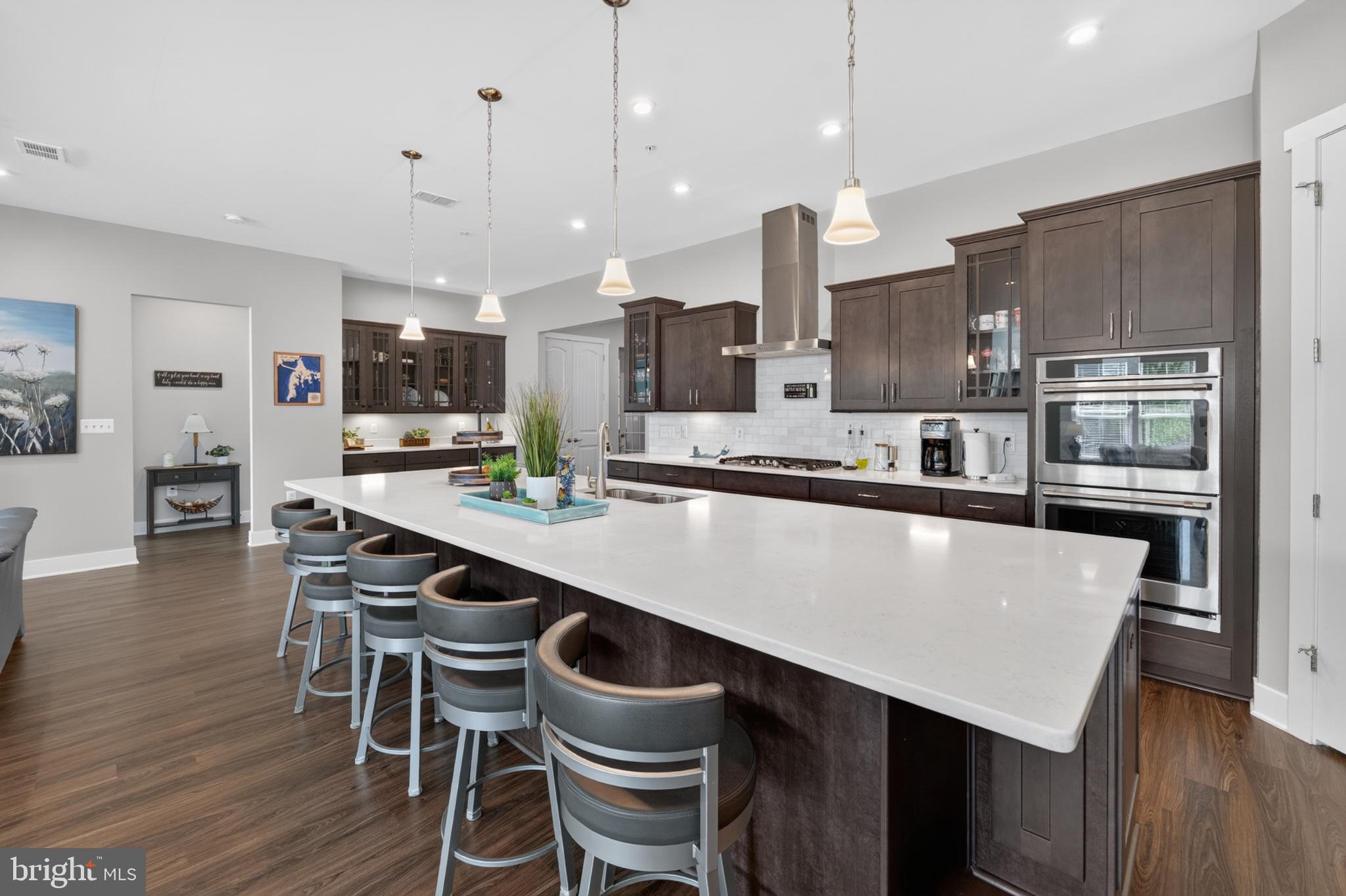 FOUR SEASONS AT KENT ISLAND - Residential