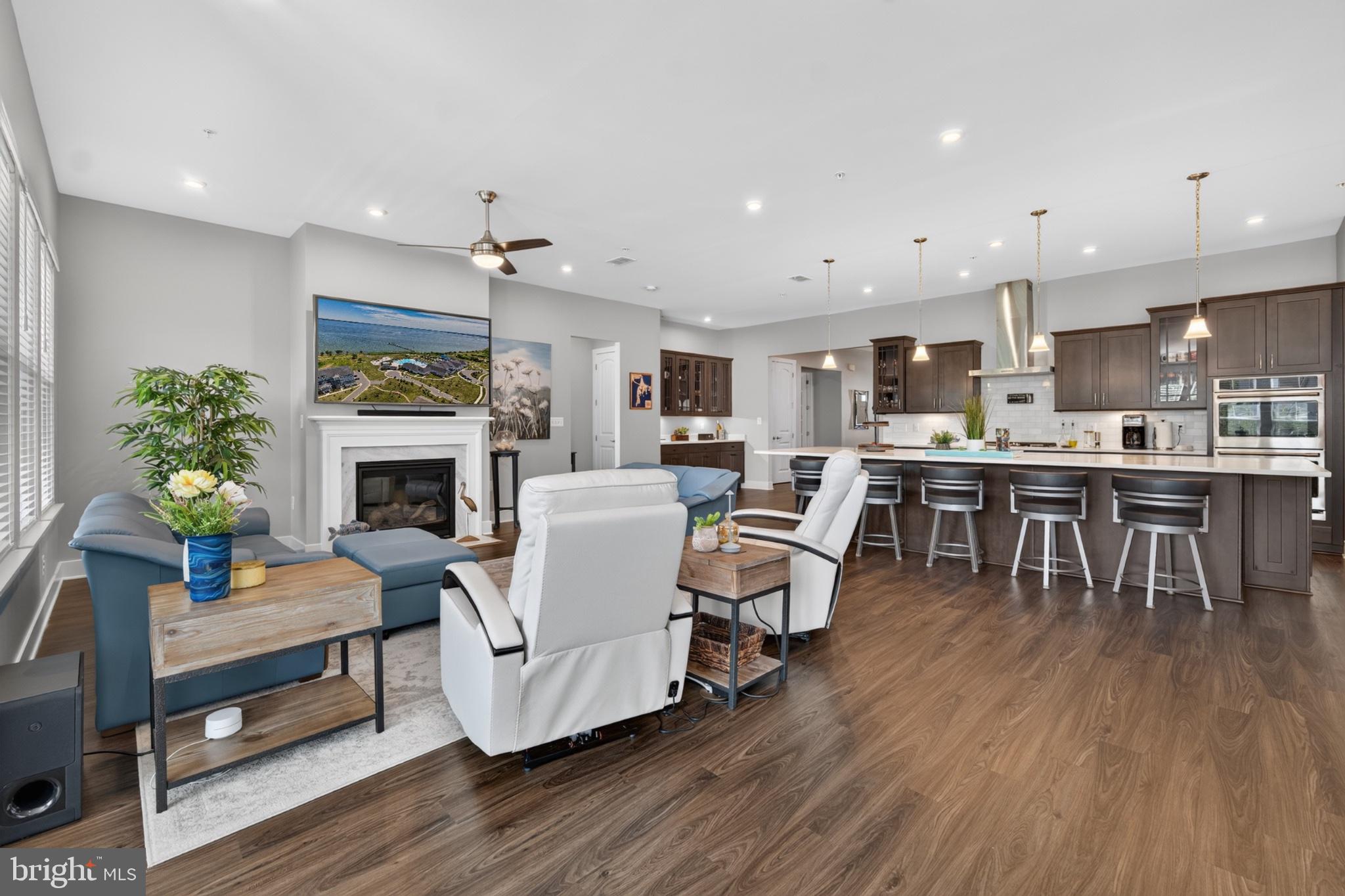 FOUR SEASONS AT KENT ISLAND - Residential