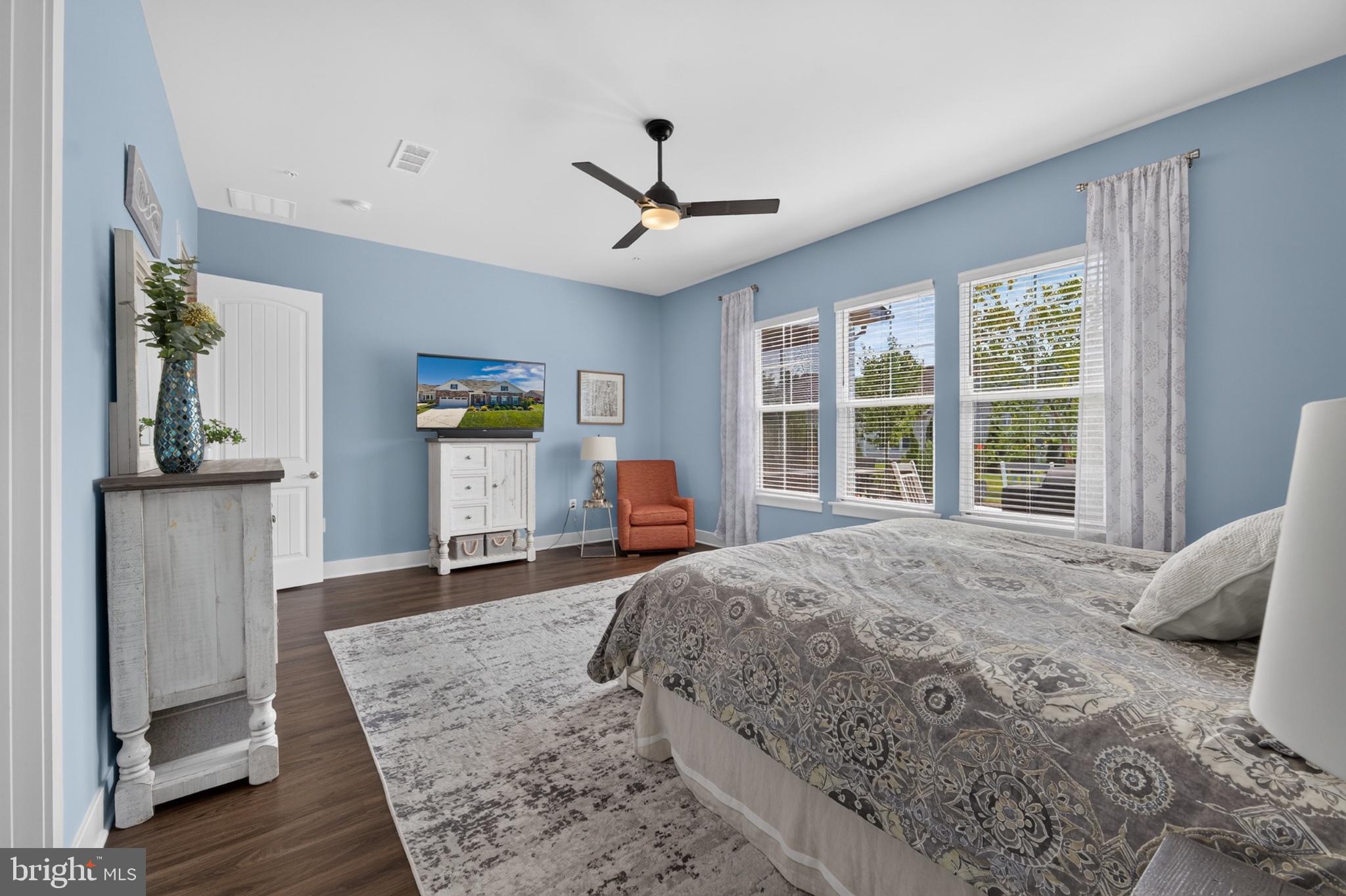 FOUR SEASONS AT KENT ISLAND - Residential
