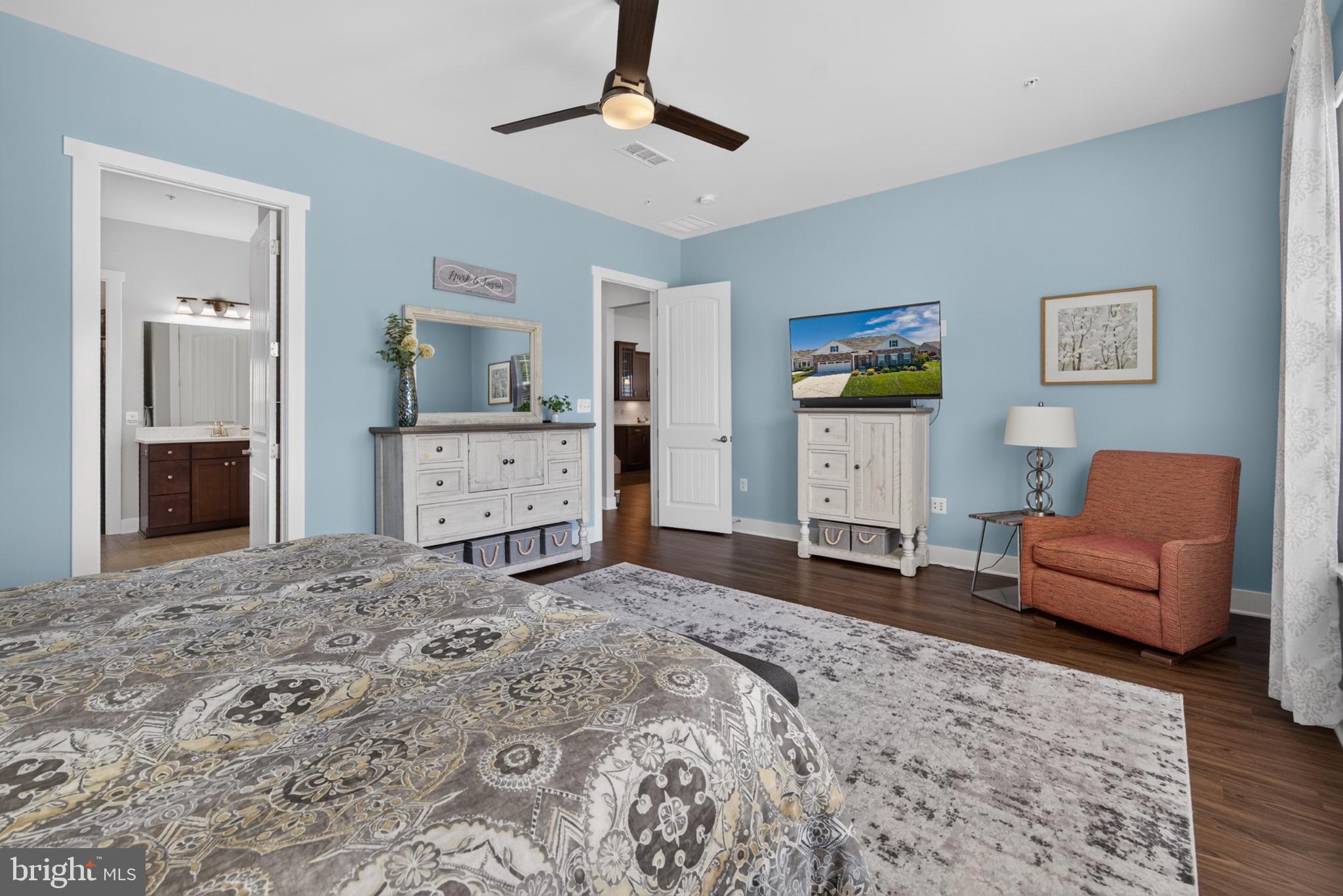 FOUR SEASONS AT KENT ISLAND - Residential