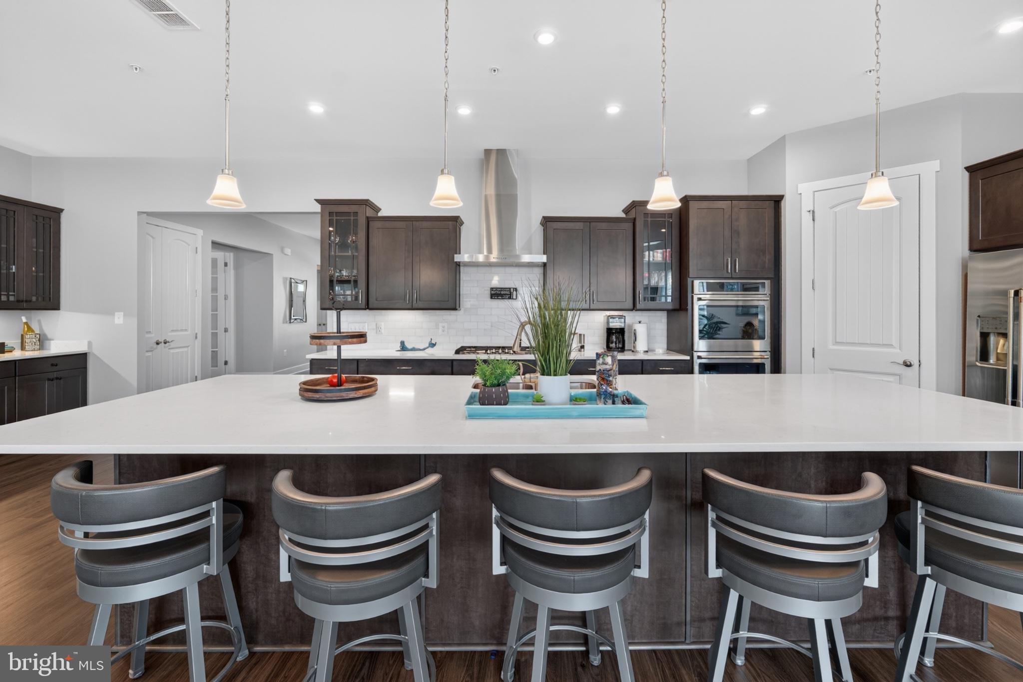 FOUR SEASONS AT KENT ISLAND - Residential