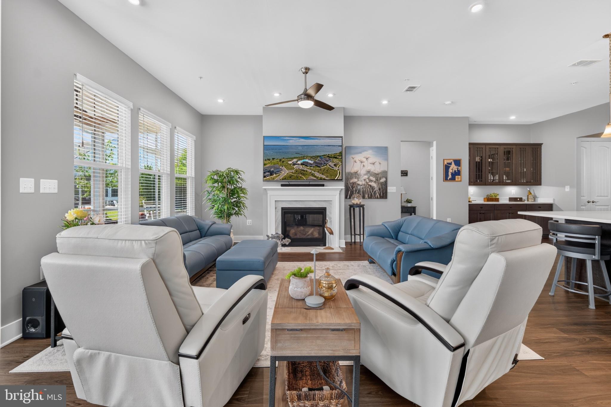 FOUR SEASONS AT KENT ISLAND - Residential