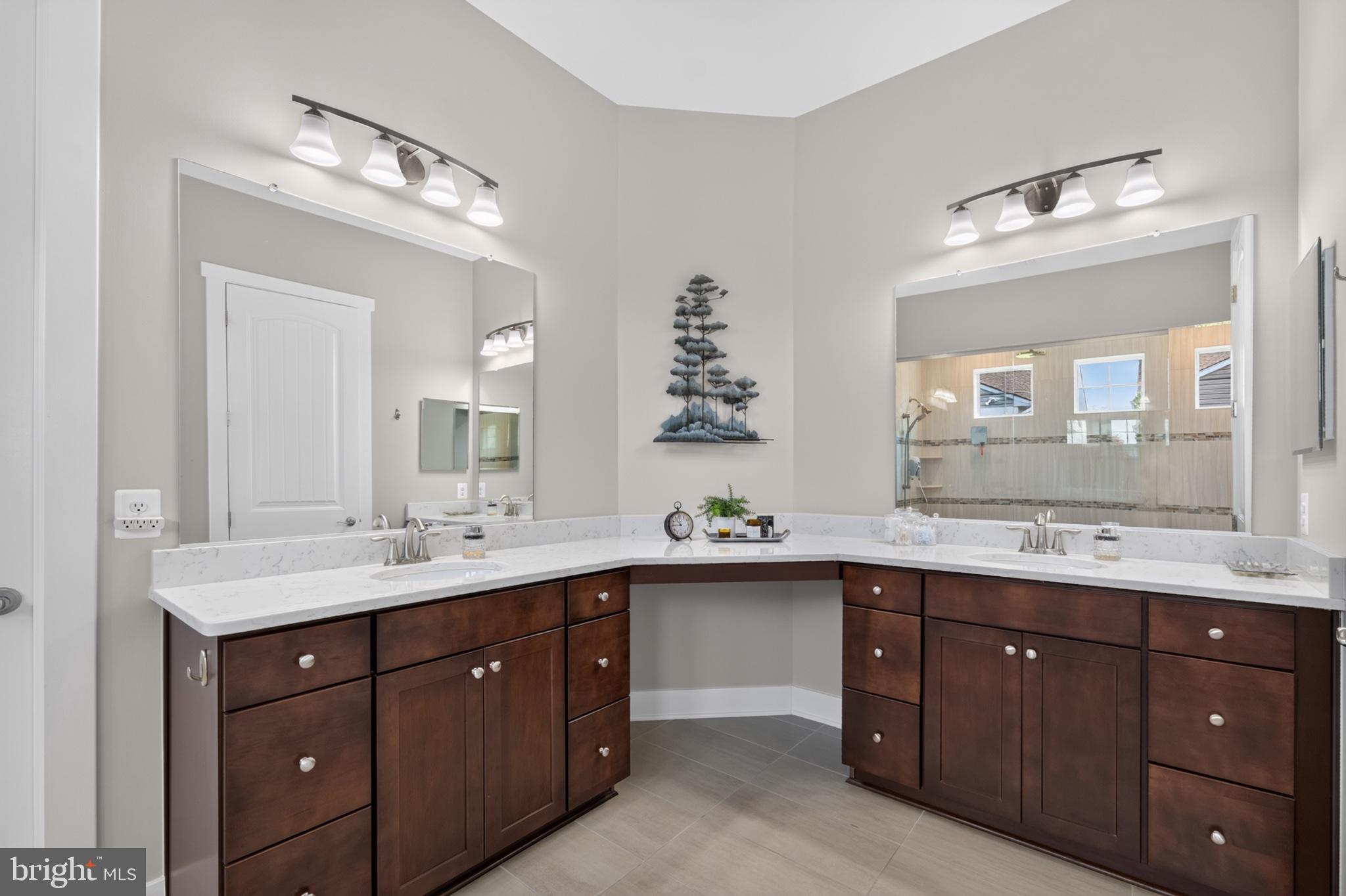 FOUR SEASONS AT KENT ISLAND - Residential