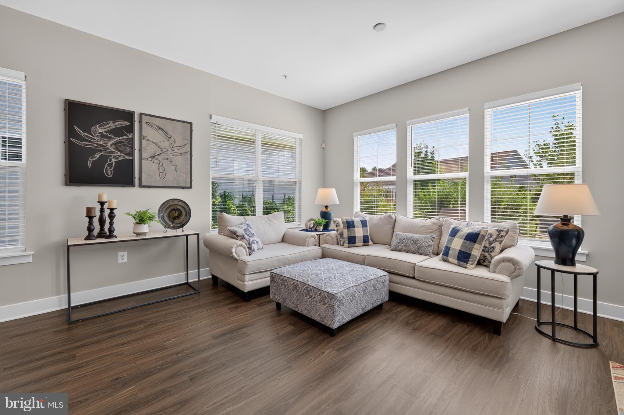 FOUR SEASONS AT KENT ISLAND - Residential
