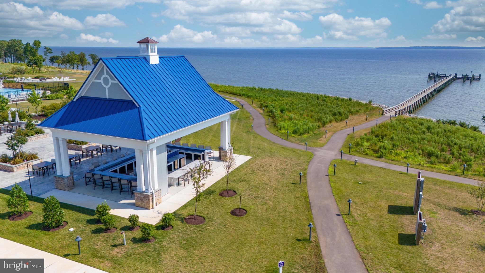 FOUR SEASONS AT KENT ISLAND - Residential