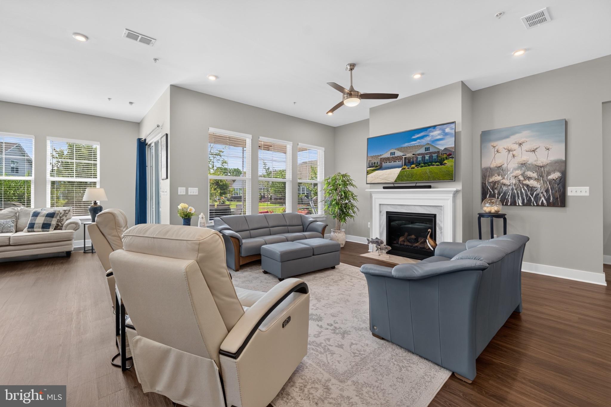 FOUR SEASONS AT KENT ISLAND - Residential