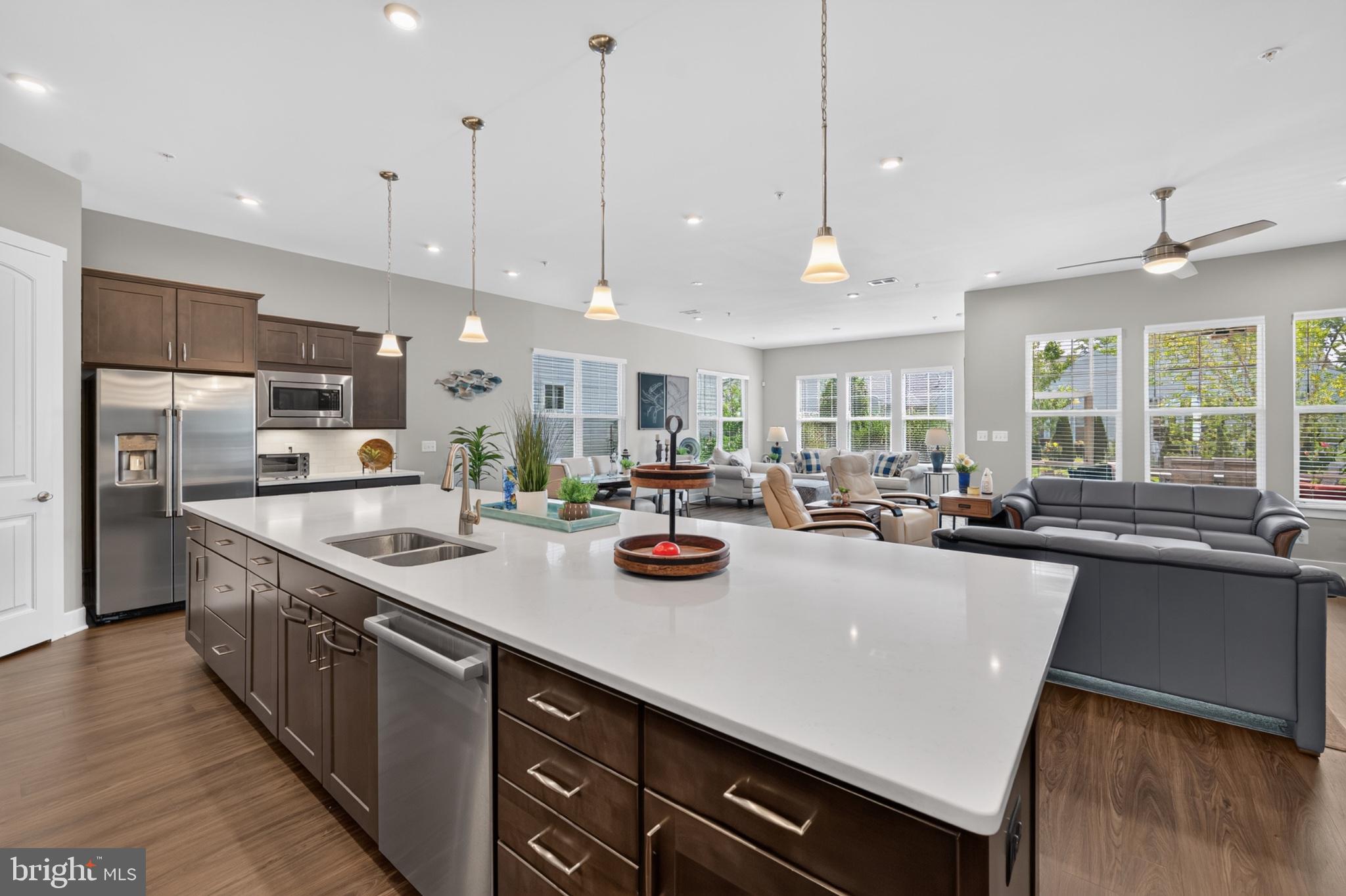 FOUR SEASONS AT KENT ISLAND - Residential