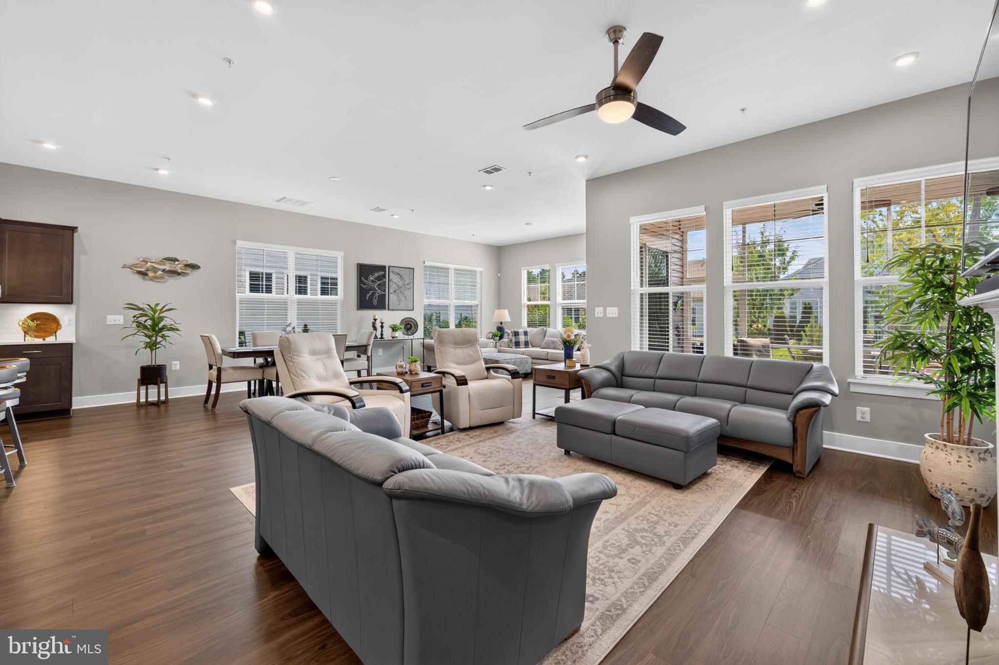 FOUR SEASONS AT KENT ISLAND - Residential