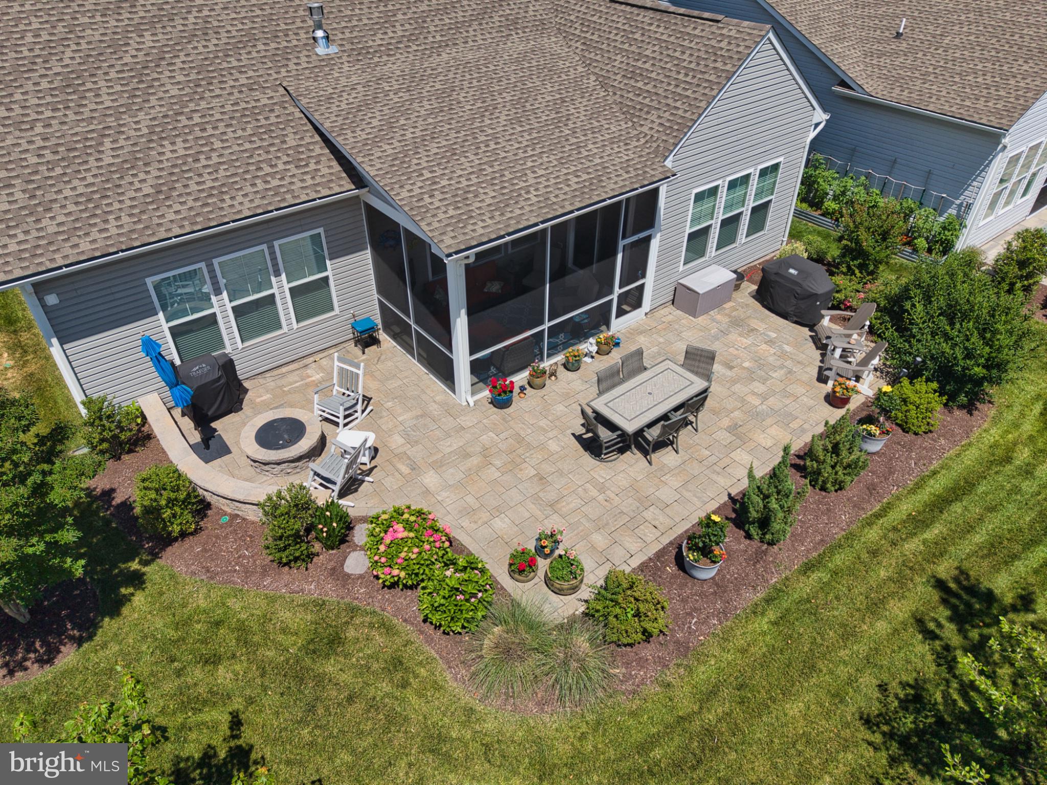 FOUR SEASONS AT KENT ISLAND - Residential