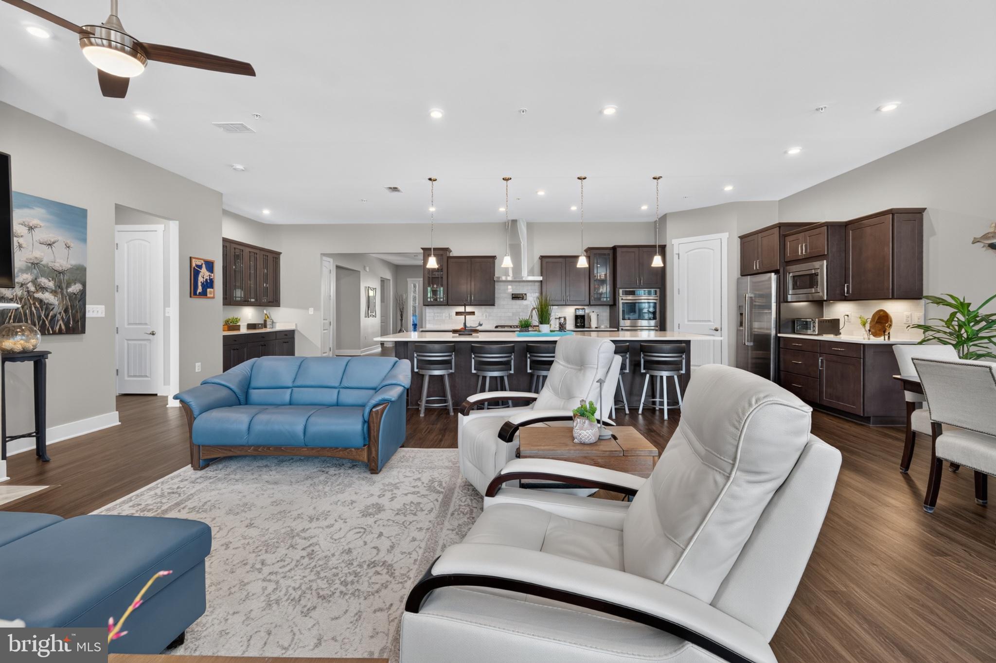 FOUR SEASONS AT KENT ISLAND - Residential