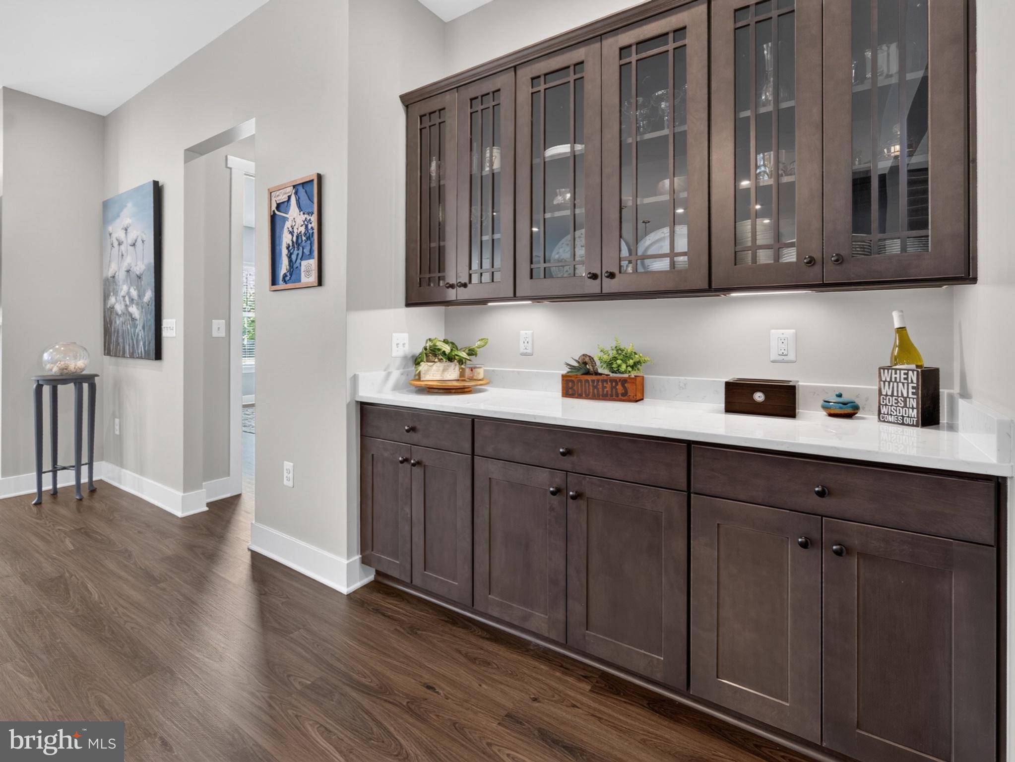 FOUR SEASONS AT KENT ISLAND - Residential