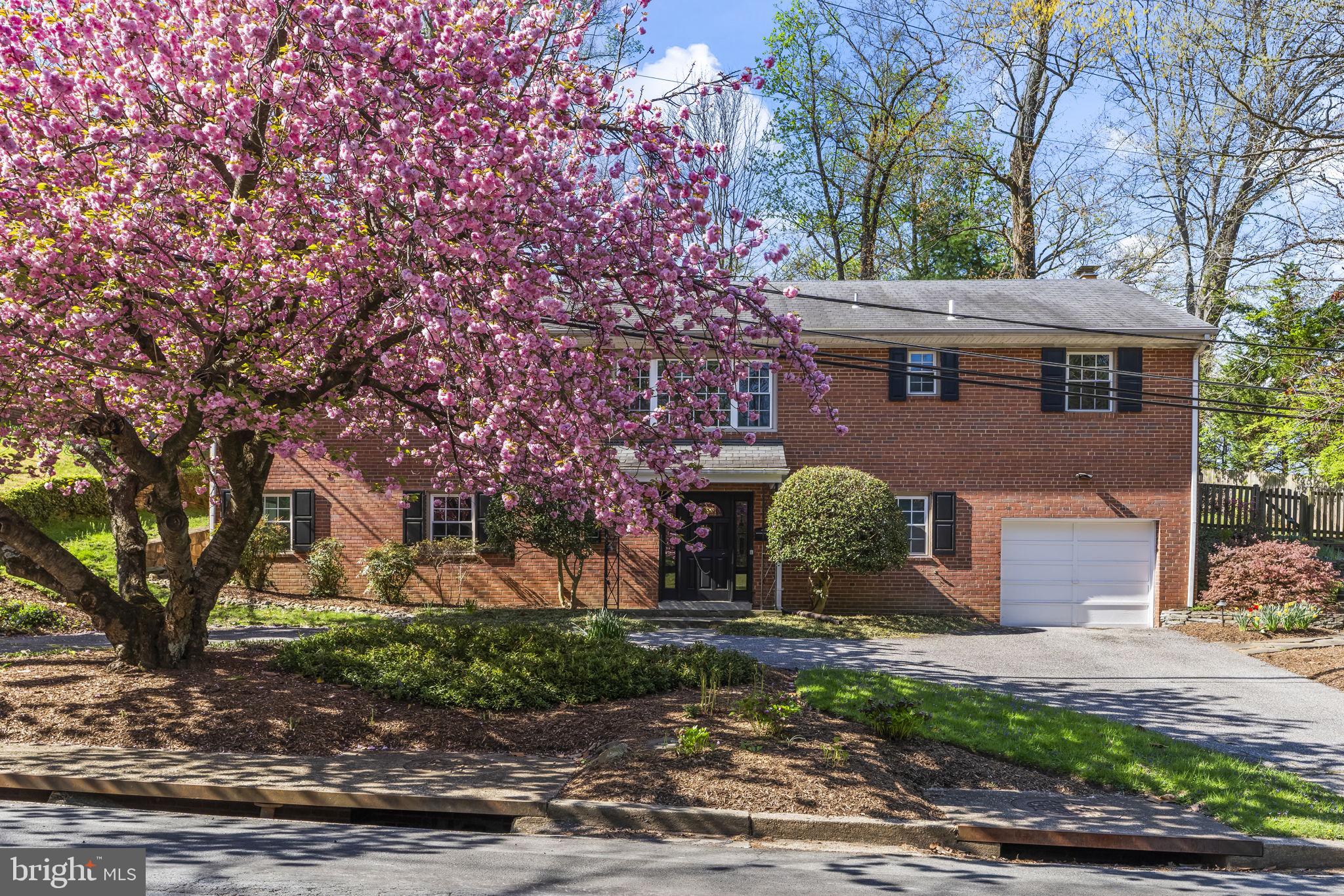 DUNLOP HILLS - Residential