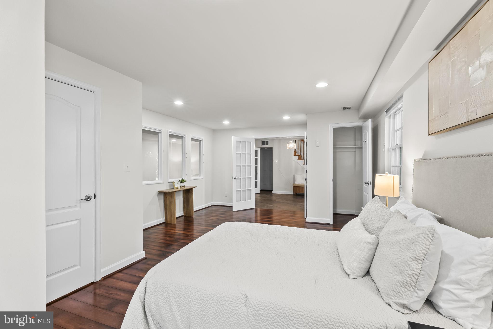DUNLOP HILLS - Residential