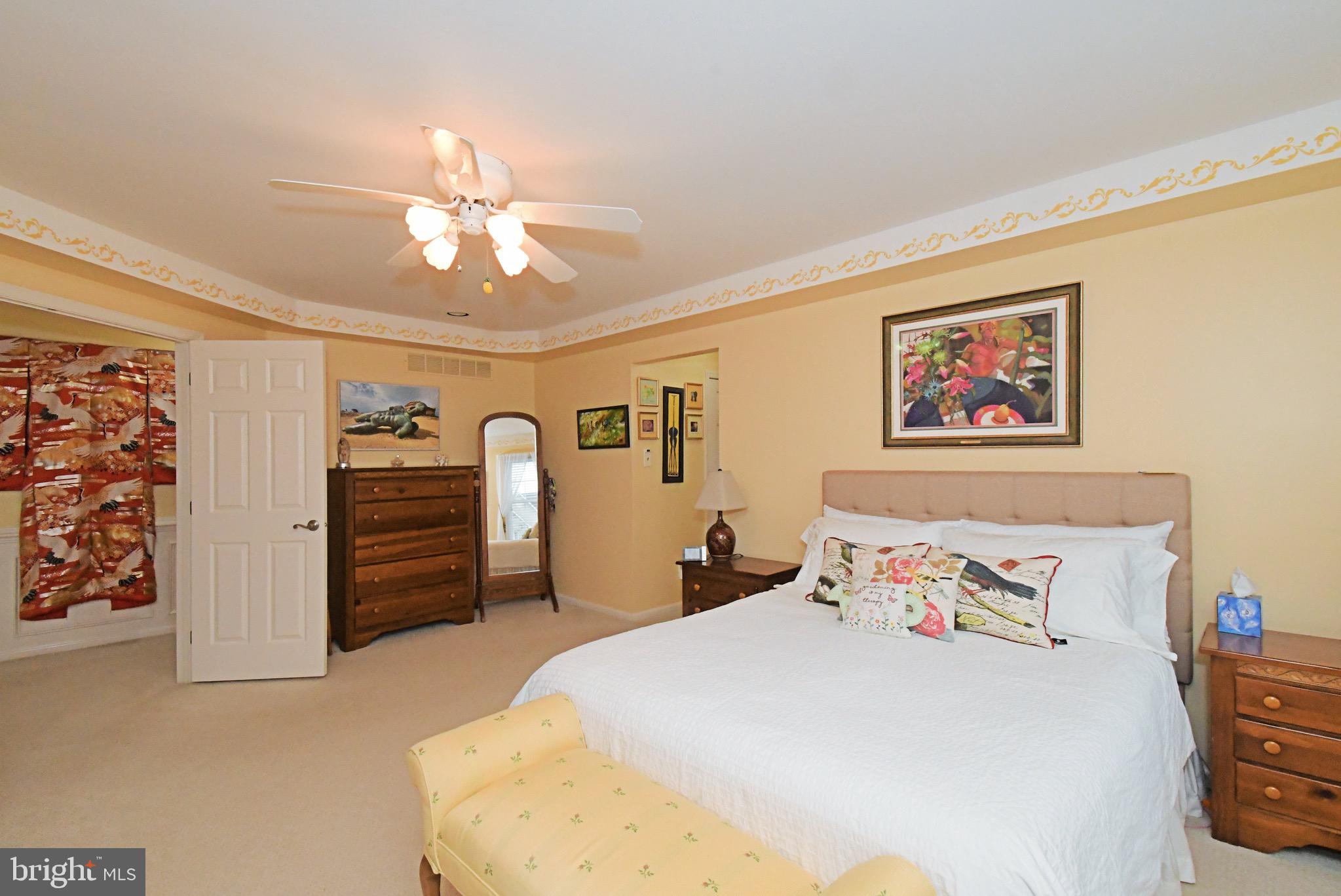 WASHINGTON CROSSING - Residential