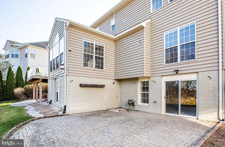 KENSINGTON HILL - Residential Lease