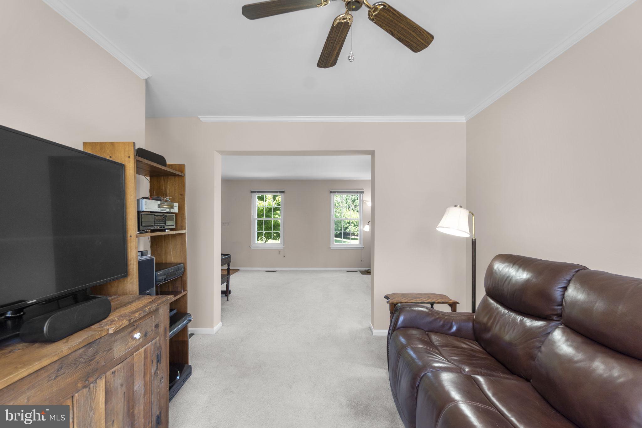 EAGLEVIEW ESTATES - Residential