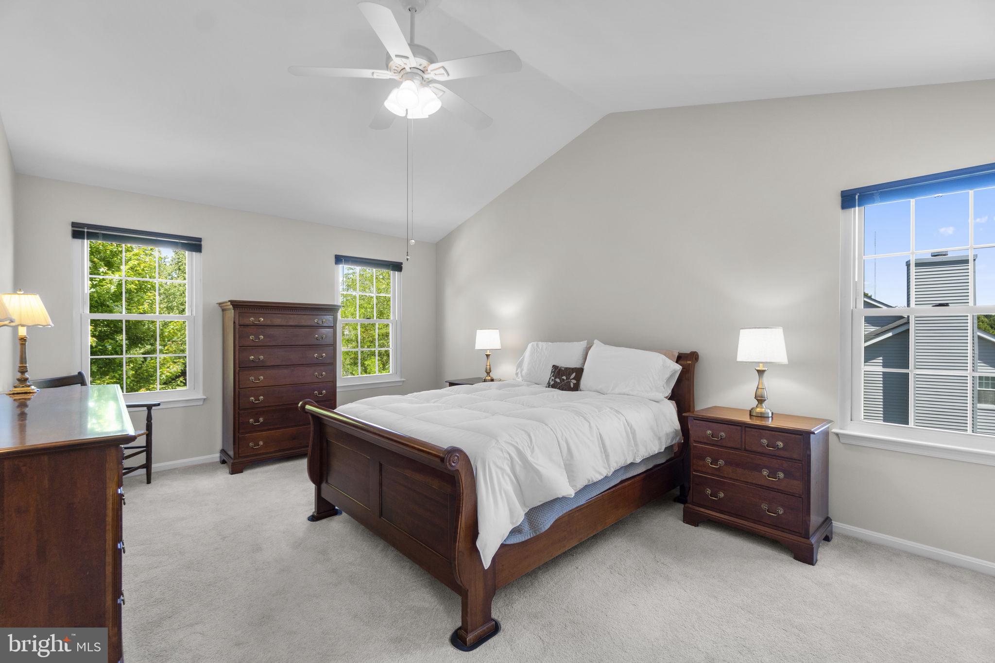 EAGLEVIEW ESTATES - Residential