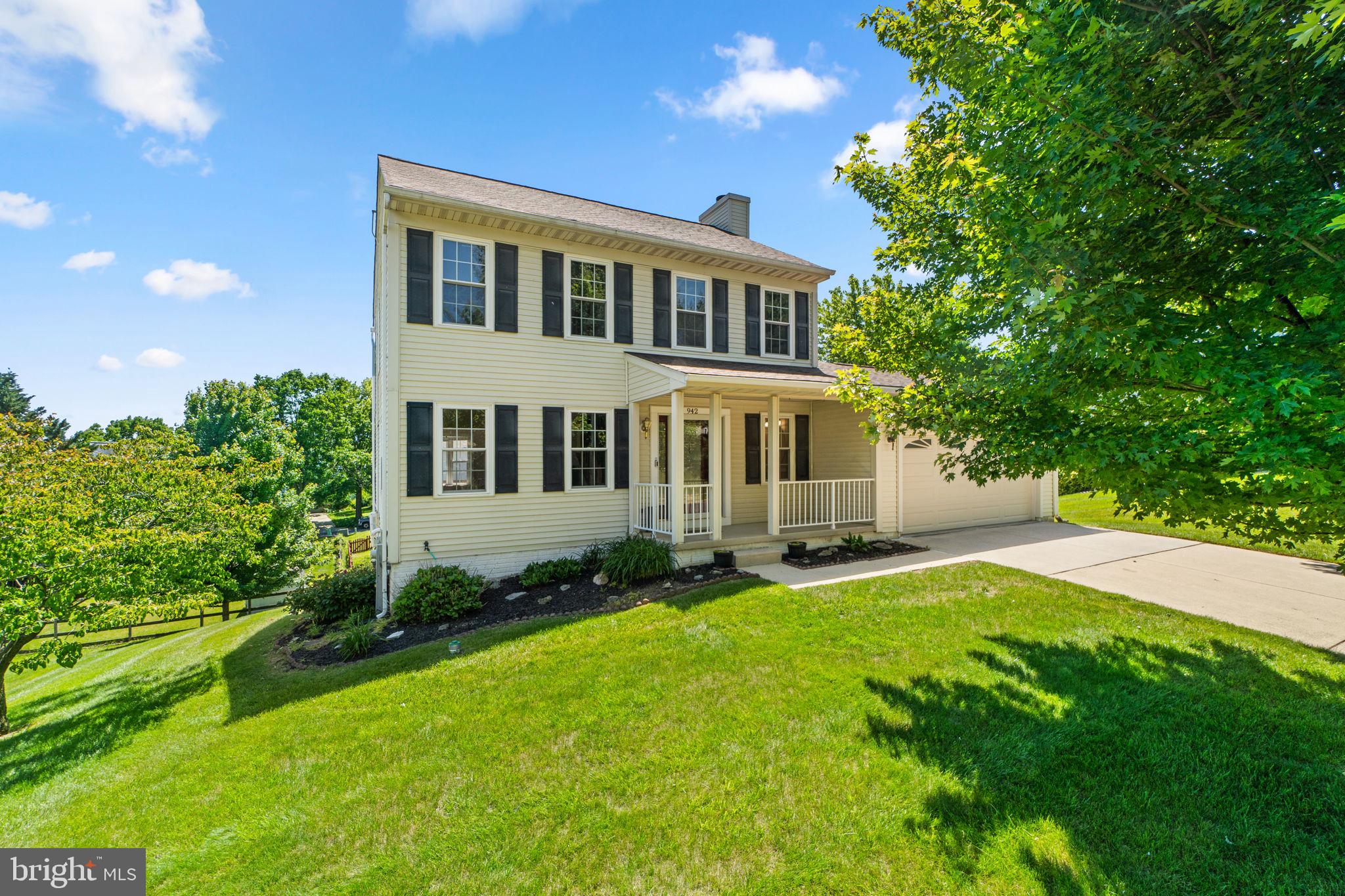 EAGLEVIEW ESTATES - Residential
