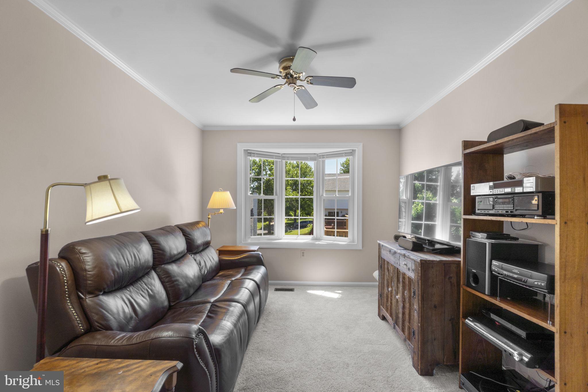 EAGLEVIEW ESTATES - Residential