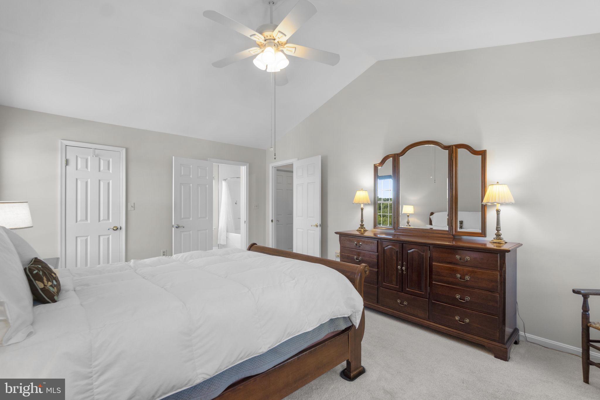 EAGLEVIEW ESTATES - Residential
