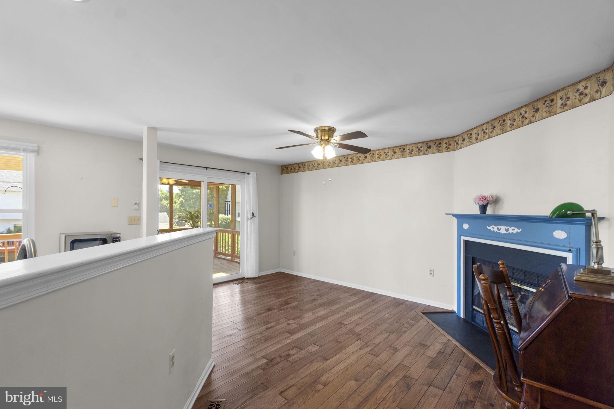EAGLEVIEW ESTATES - Residential