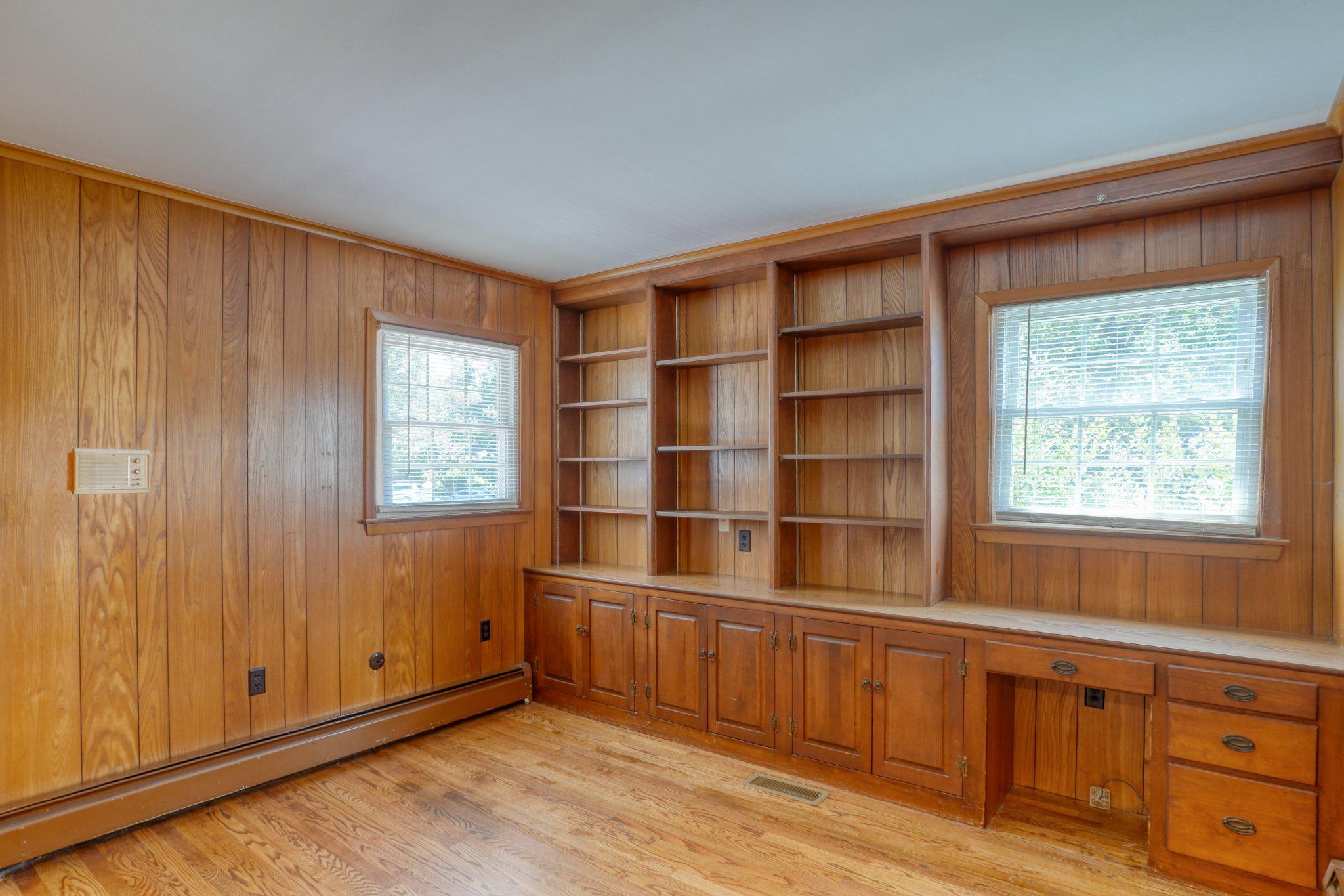 DEVRIES CIRCLE - Residential