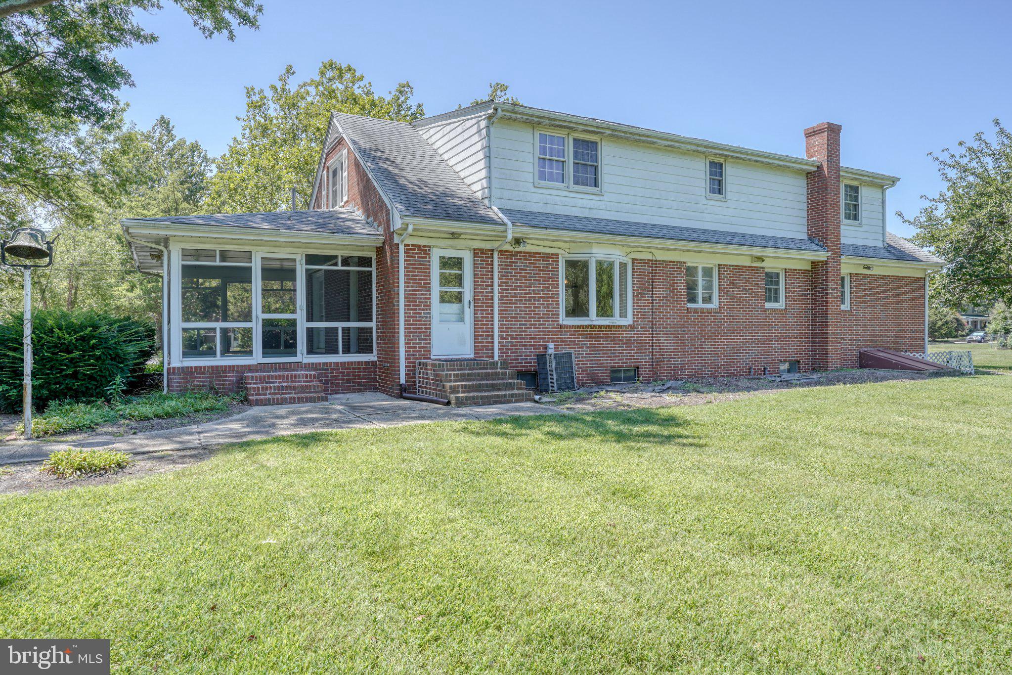 DEVRIES CIRCLE - Residential