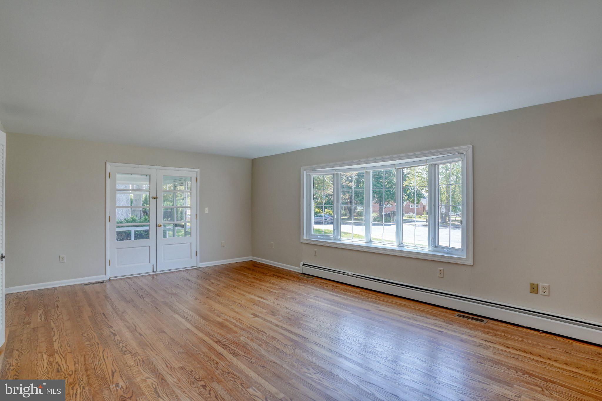 DEVRIES CIRCLE - Residential