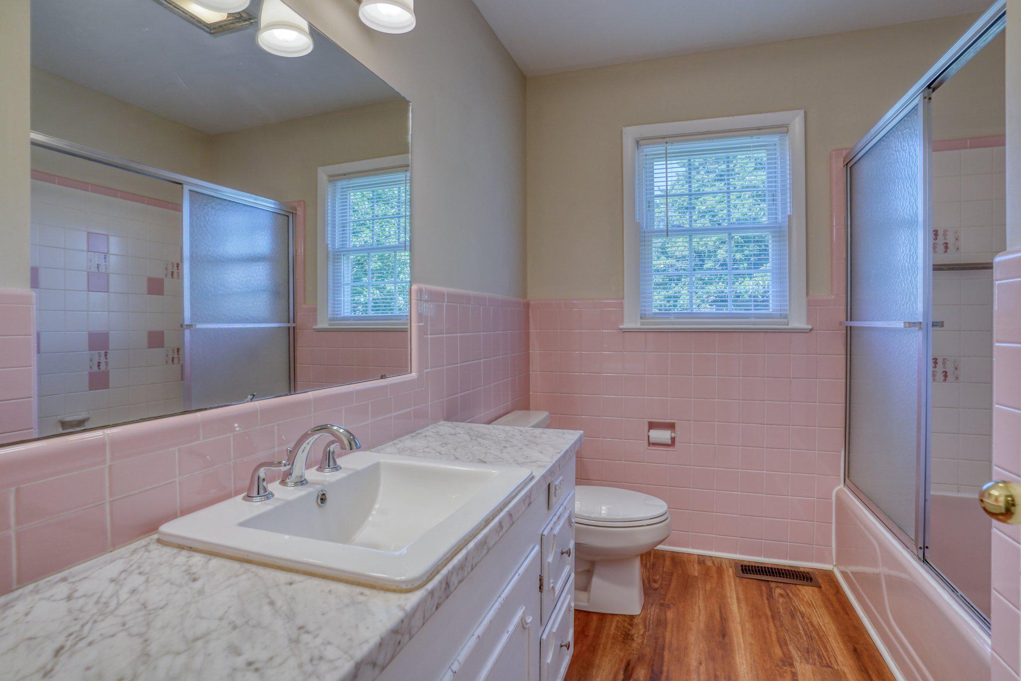 DEVRIES CIRCLE - Residential
