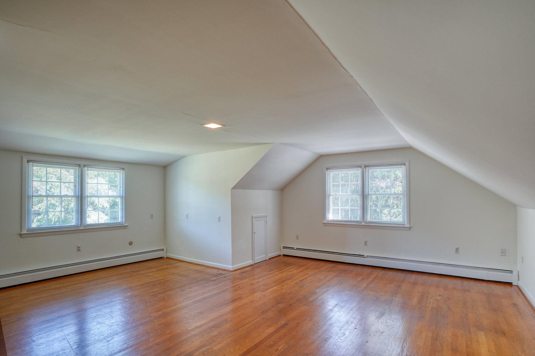 DEVRIES CIRCLE - Residential