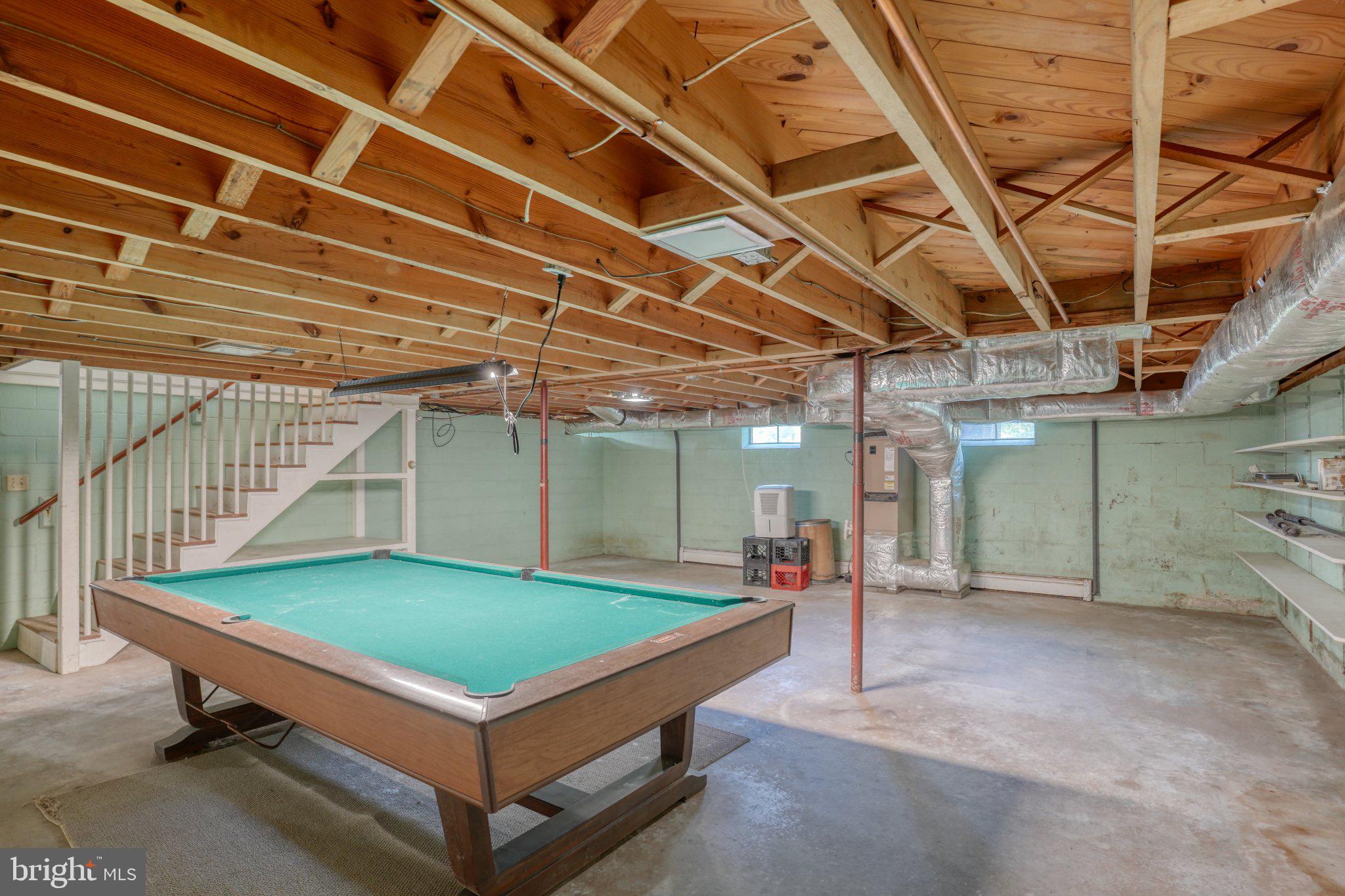 DEVRIES CIRCLE - Residential