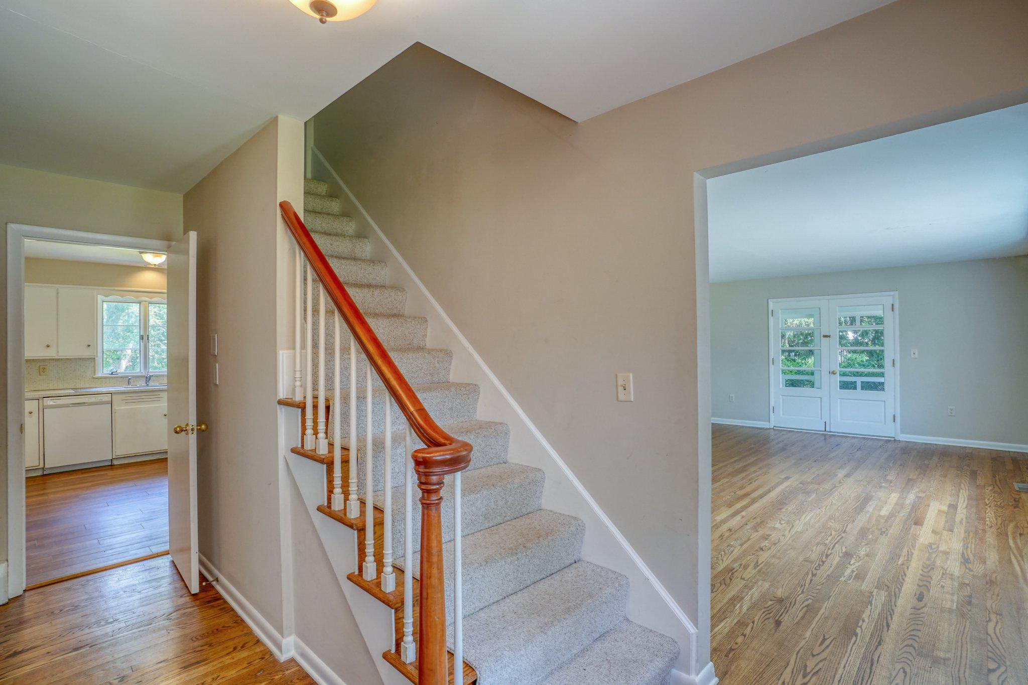 DEVRIES CIRCLE - Residential
