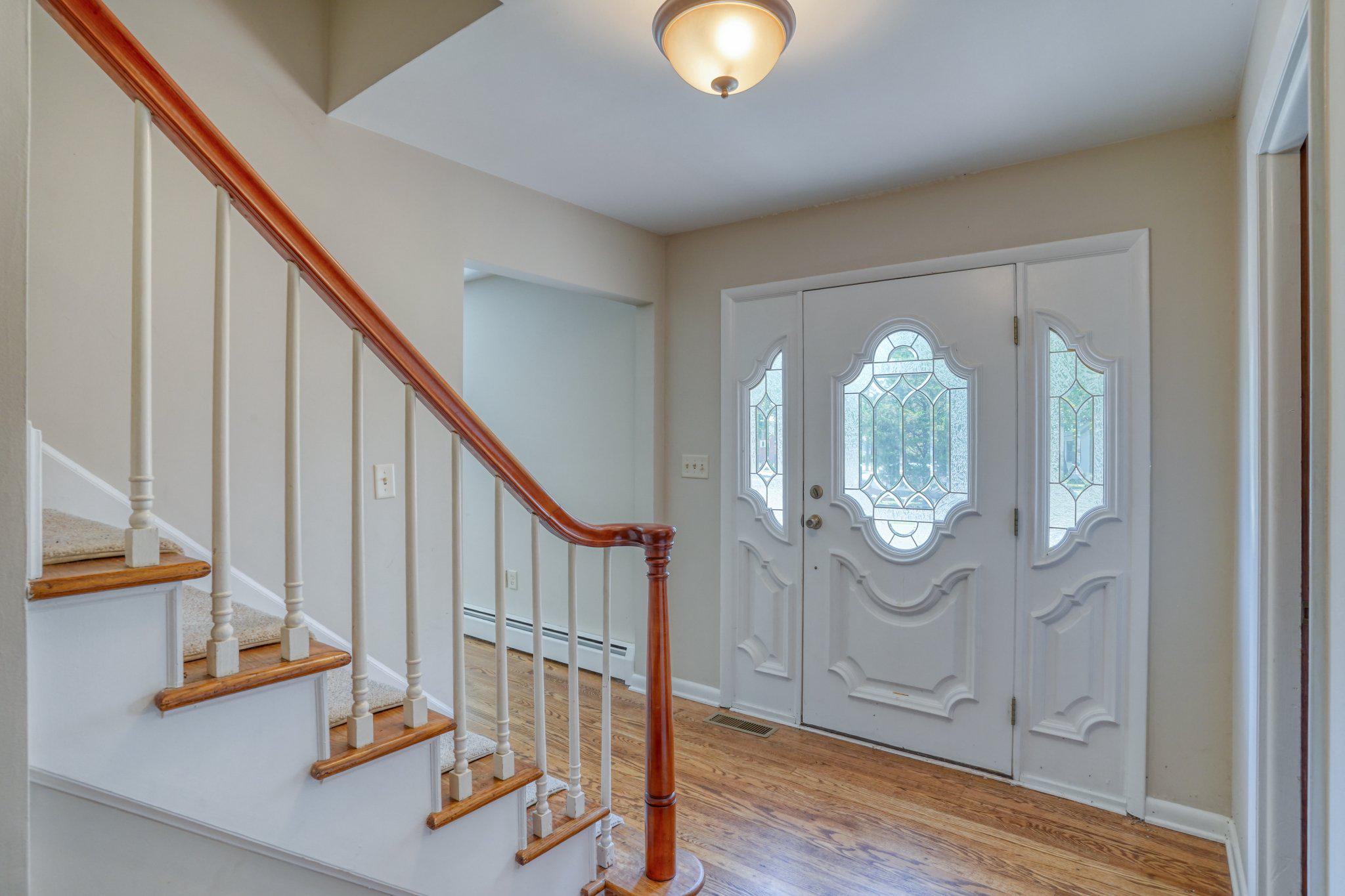 DEVRIES CIRCLE - Residential