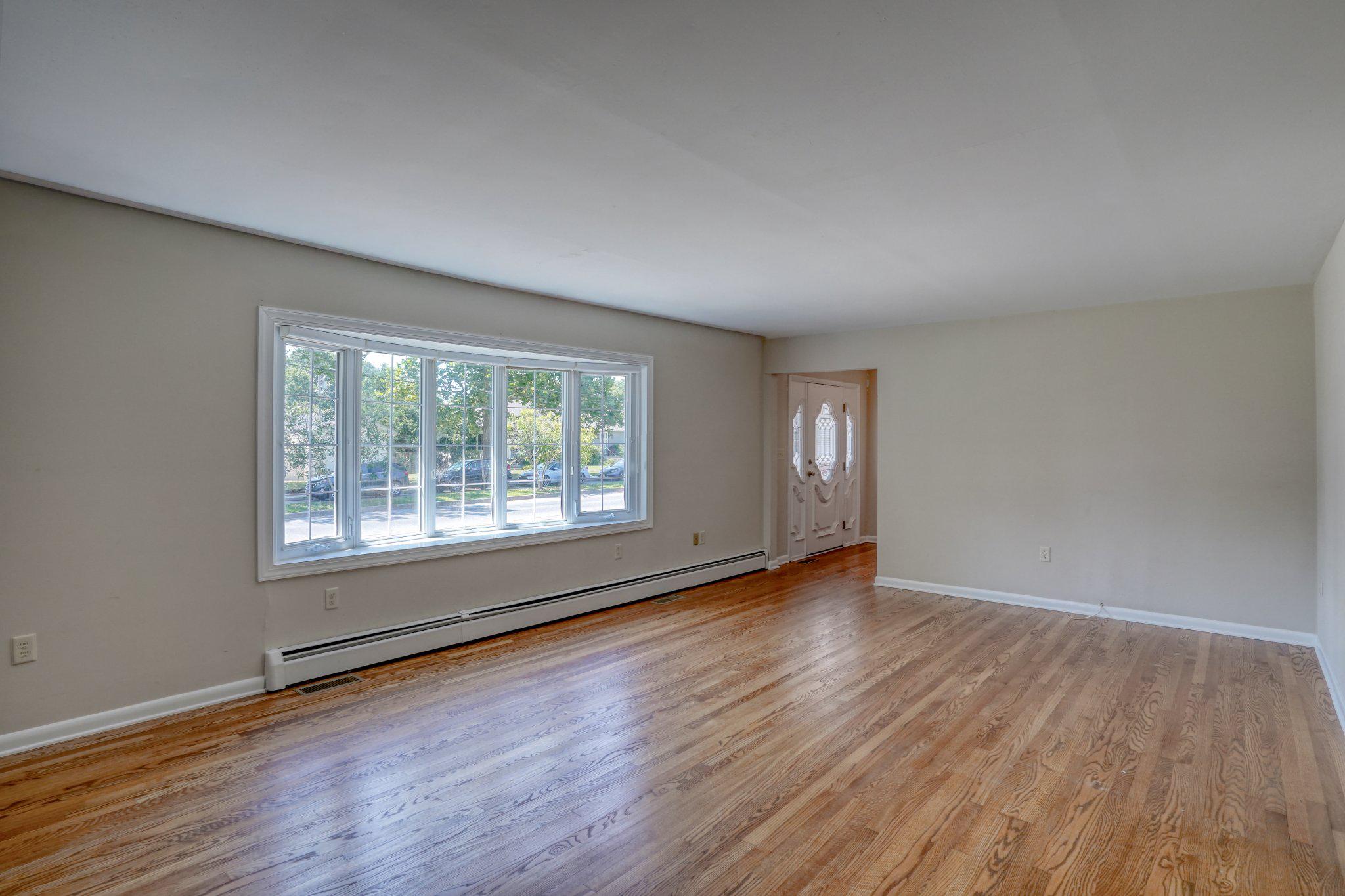 DEVRIES CIRCLE - Residential