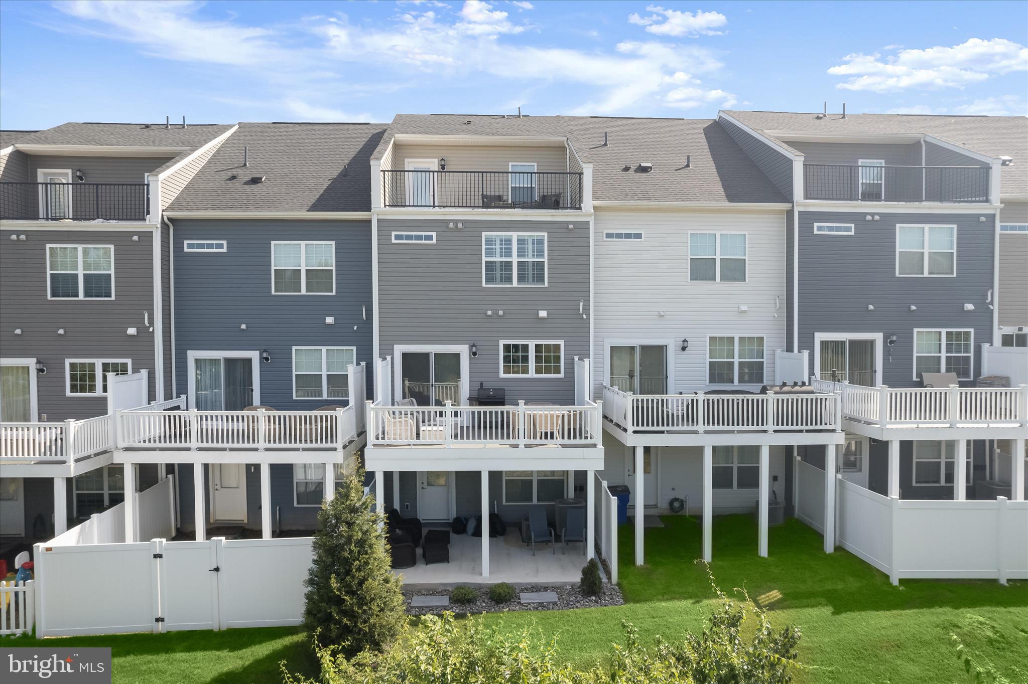 SYCAMORE RIDGE - Residential